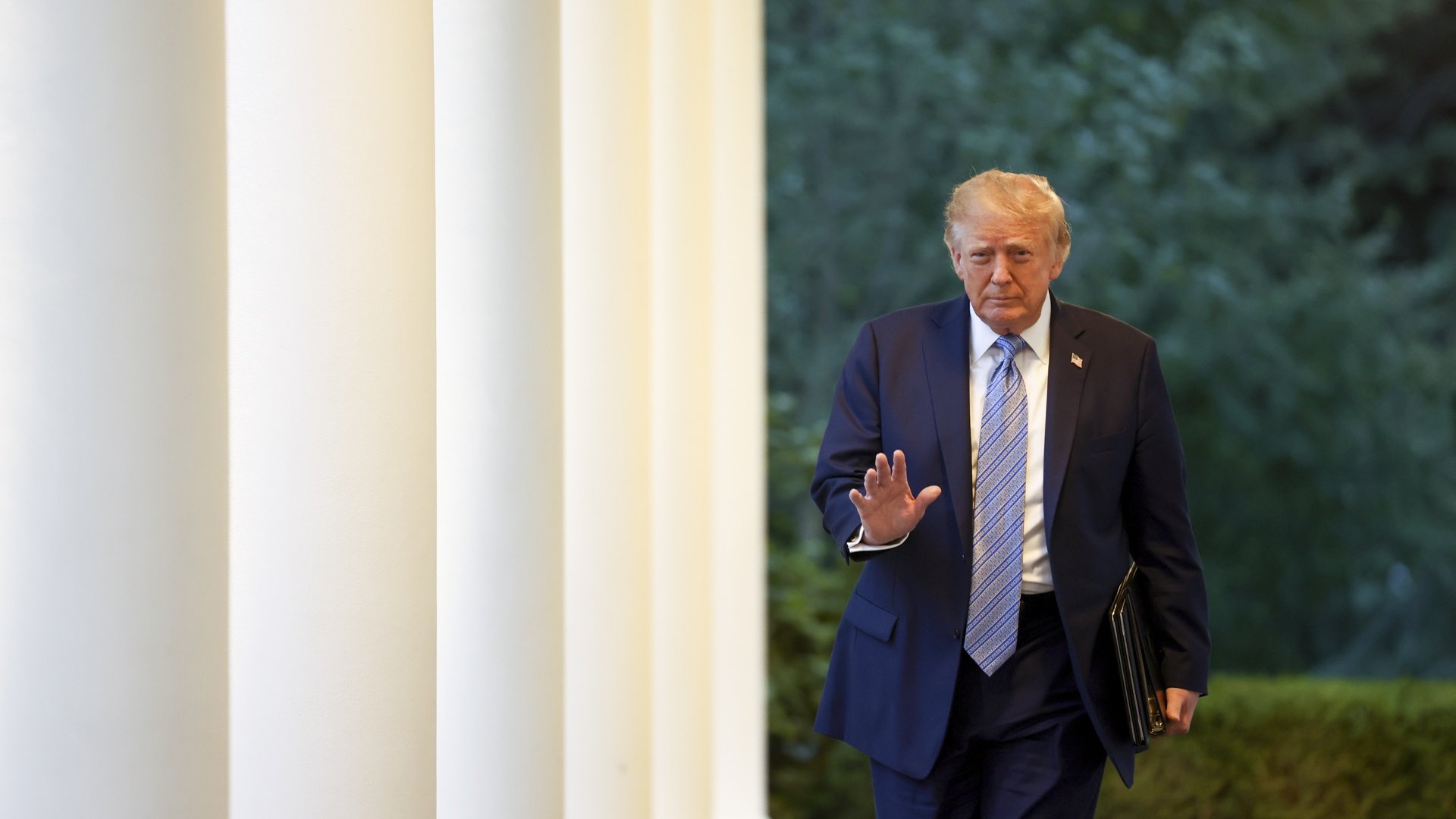 Legisladores demócratas piden investigar anuncios de Trump financiados con recursos públicos