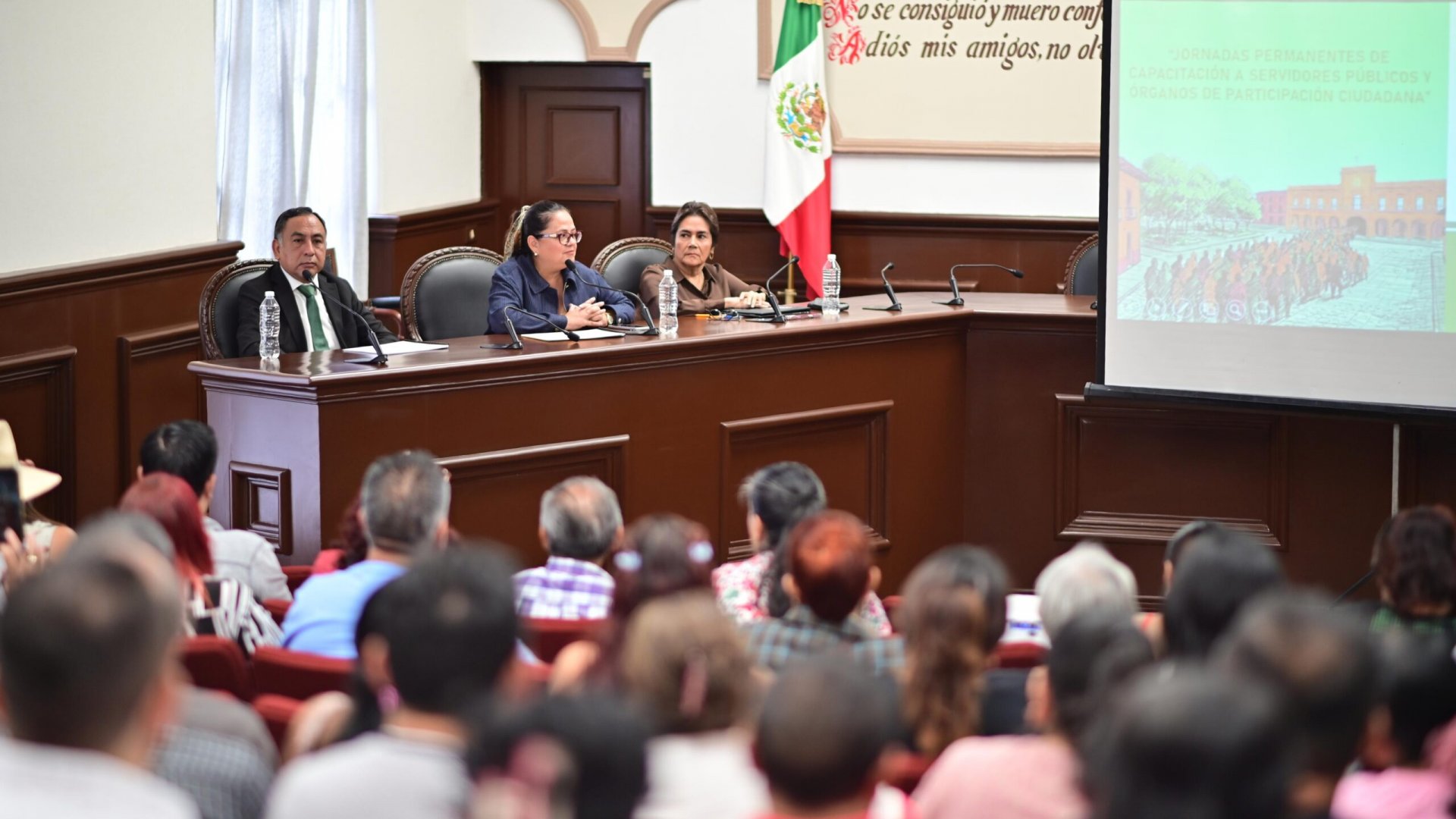 Ayuntamiento de Xalapa fortalece la transparencia en obra pública con capacitación a comités ciudadanos