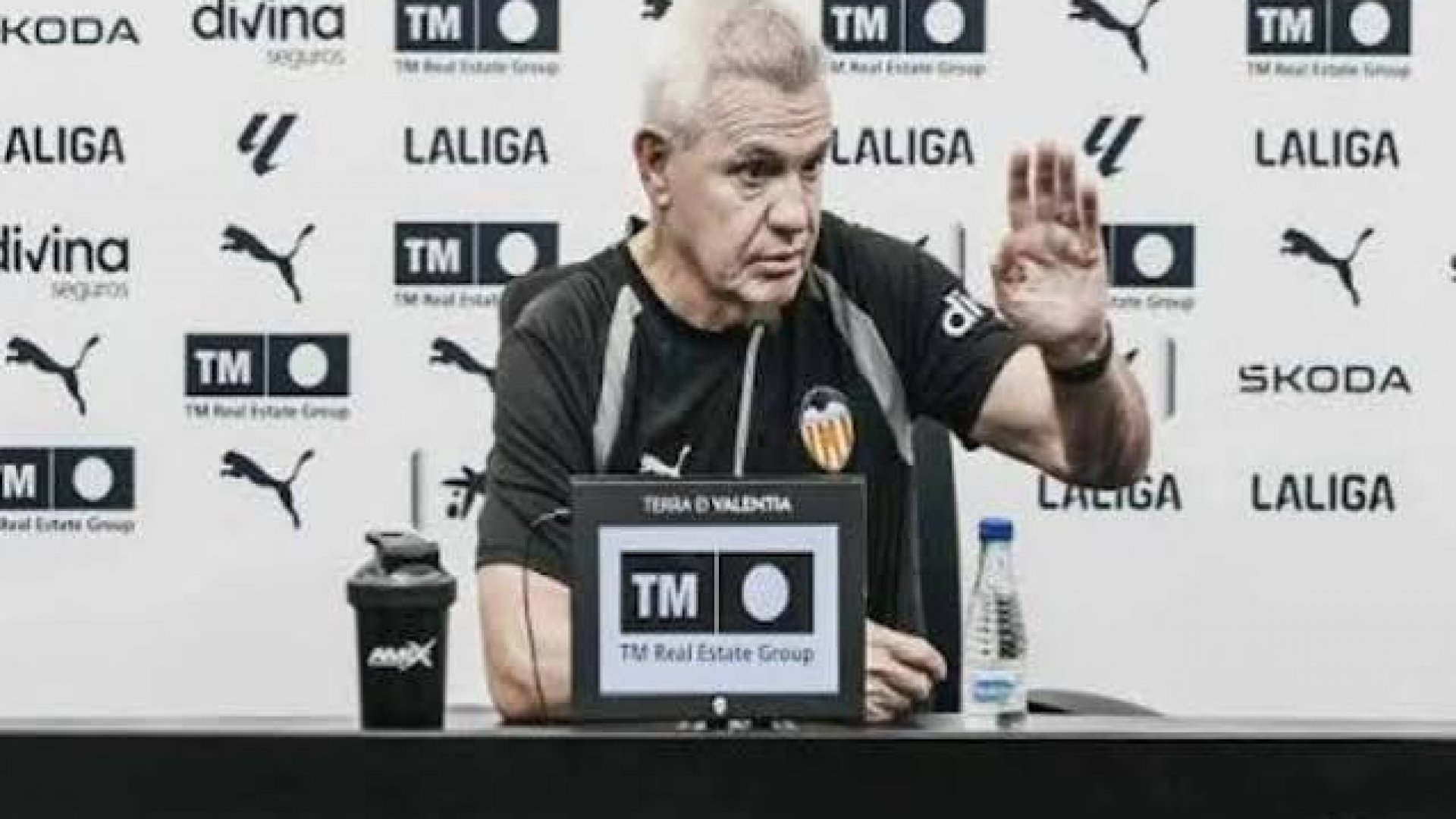 El Vasco Aguirre busca refuerzos para el Valencia y Edson Álvarez y Erik Lira aparecen como opciones