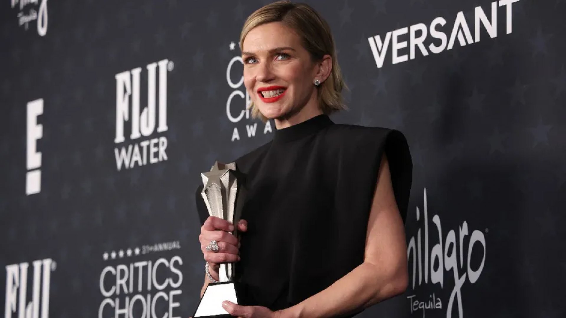 Rhea Seehorn triunfa con Pluribus rumbo a los Emmy