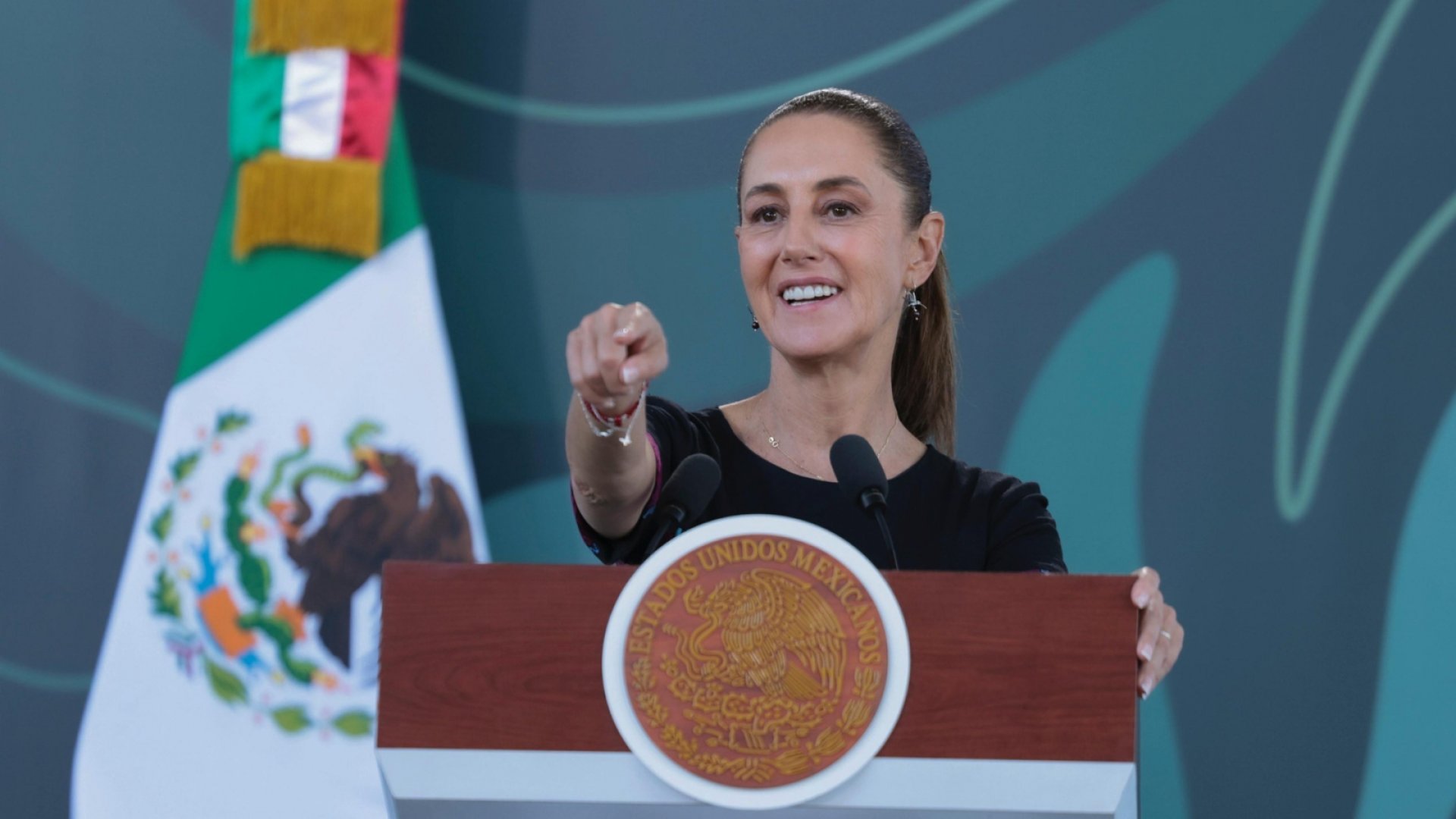 Sheinbaum llama a gobernar con humildad y sin privilegios: “Primero los pobres”