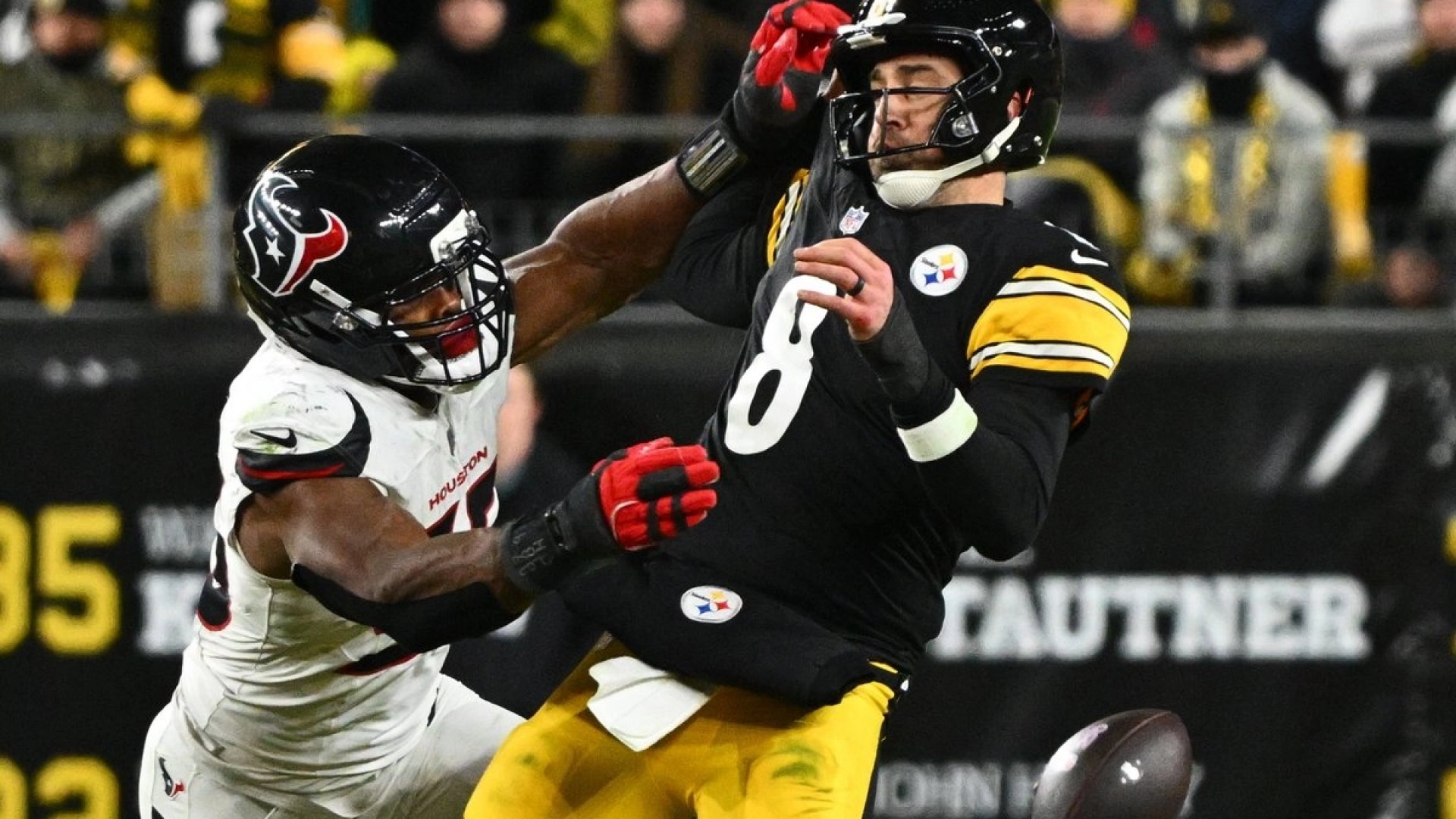 Houston derrotó a Pittsburgh y avanzó a la ronda divisional de la Conferencia Americana