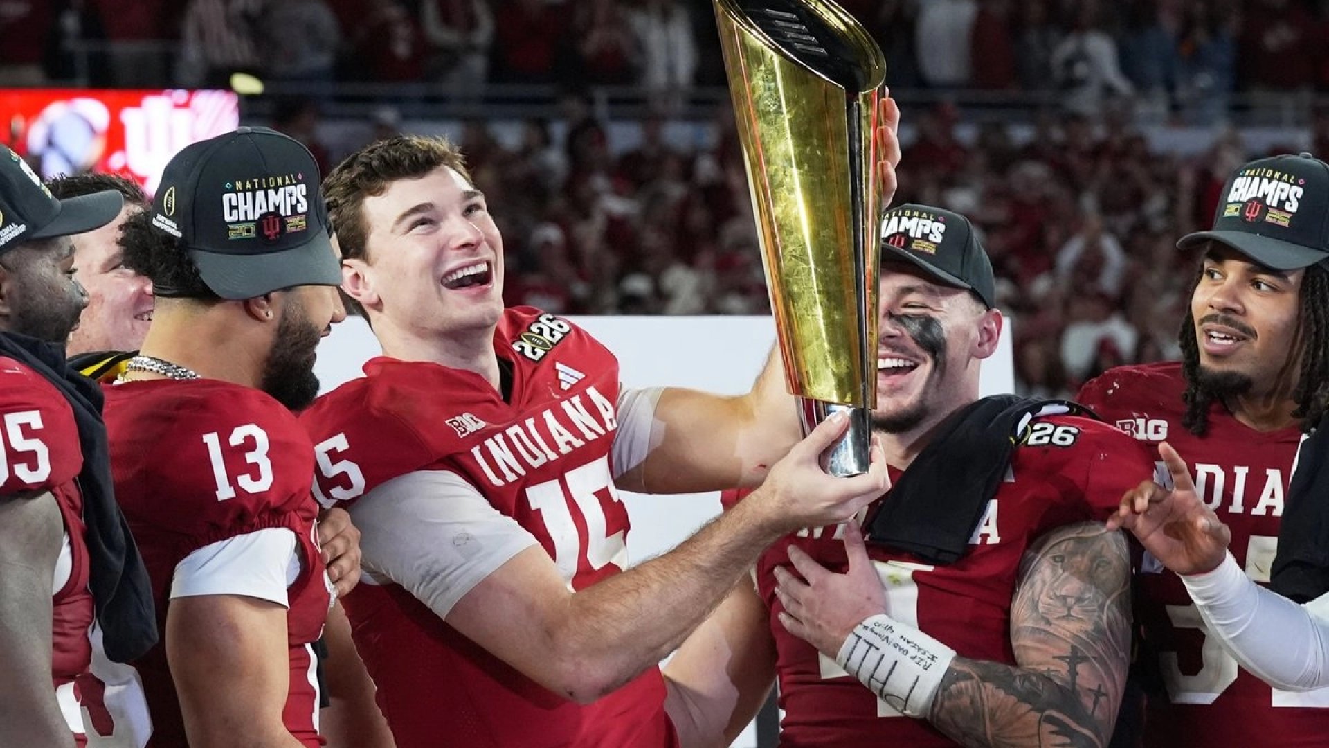 Indiana conquista su primer título del futbol americano colegial al derrotar a Miami