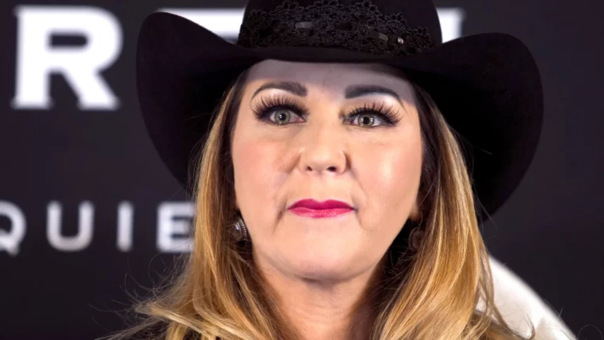 Alicia Villarreal vuelve a la Fiscalía de NL por denuncia contra Cruz Martínez