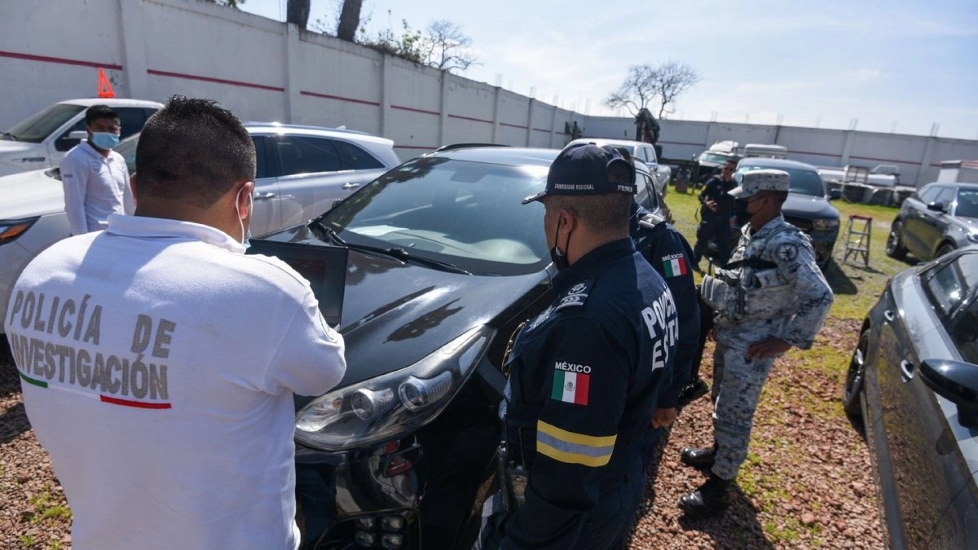 FGJEM suspende a 10 elementos acusados de extorsionar a automovilistas en Tecámac