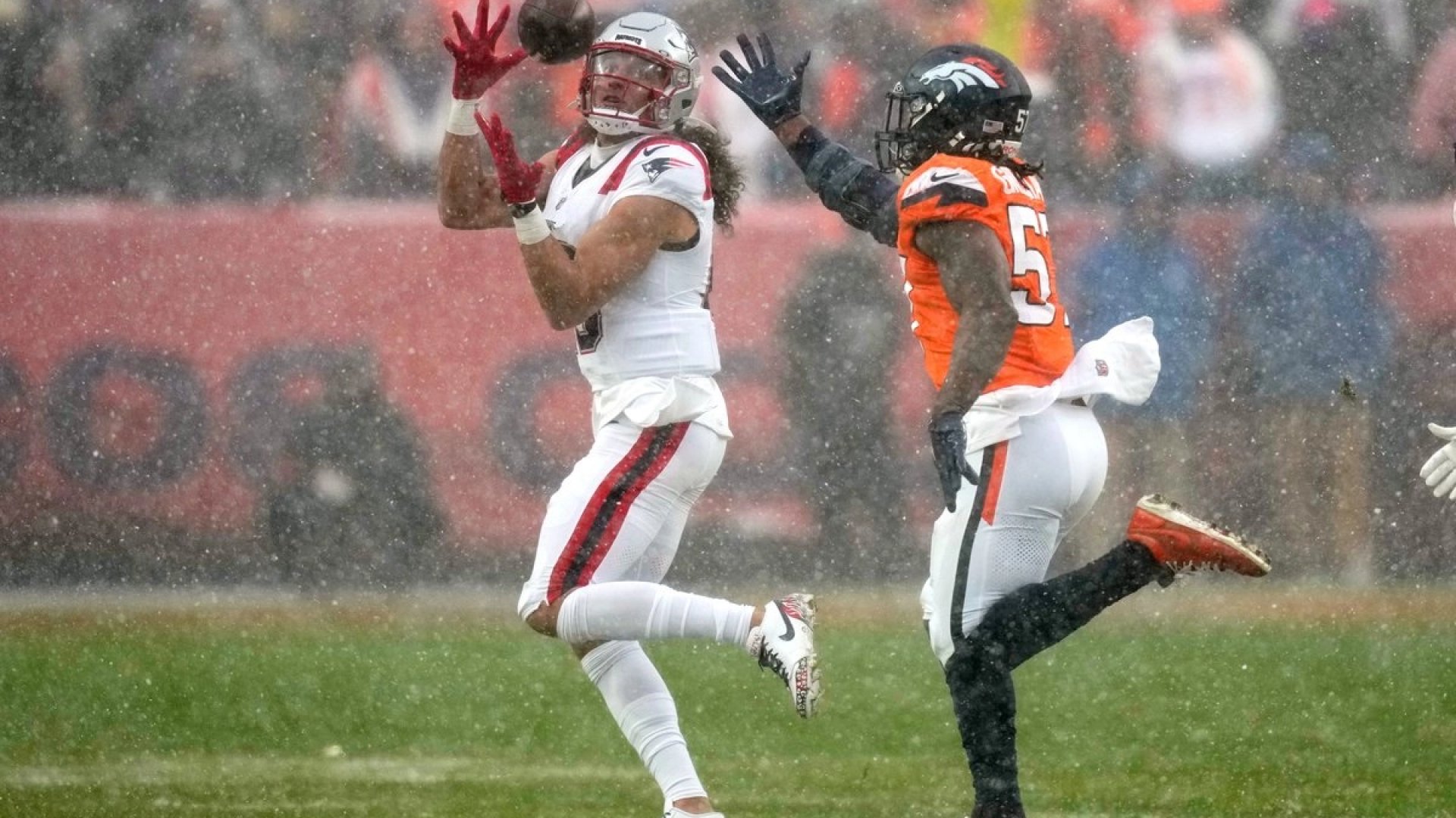 Patriotas y Halcones Marinos se medirán de nuevo por el Supertazón