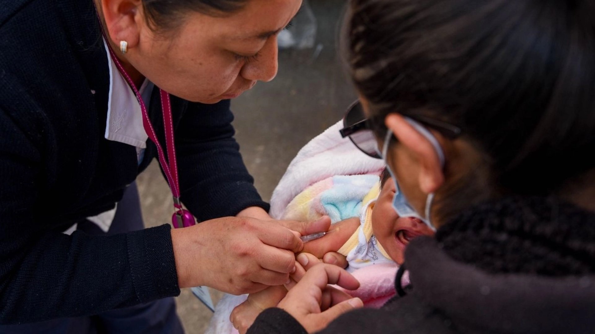 Aumentan casos de sarampión en la Ciudad de México; llama titular de Salud a vacunarse
