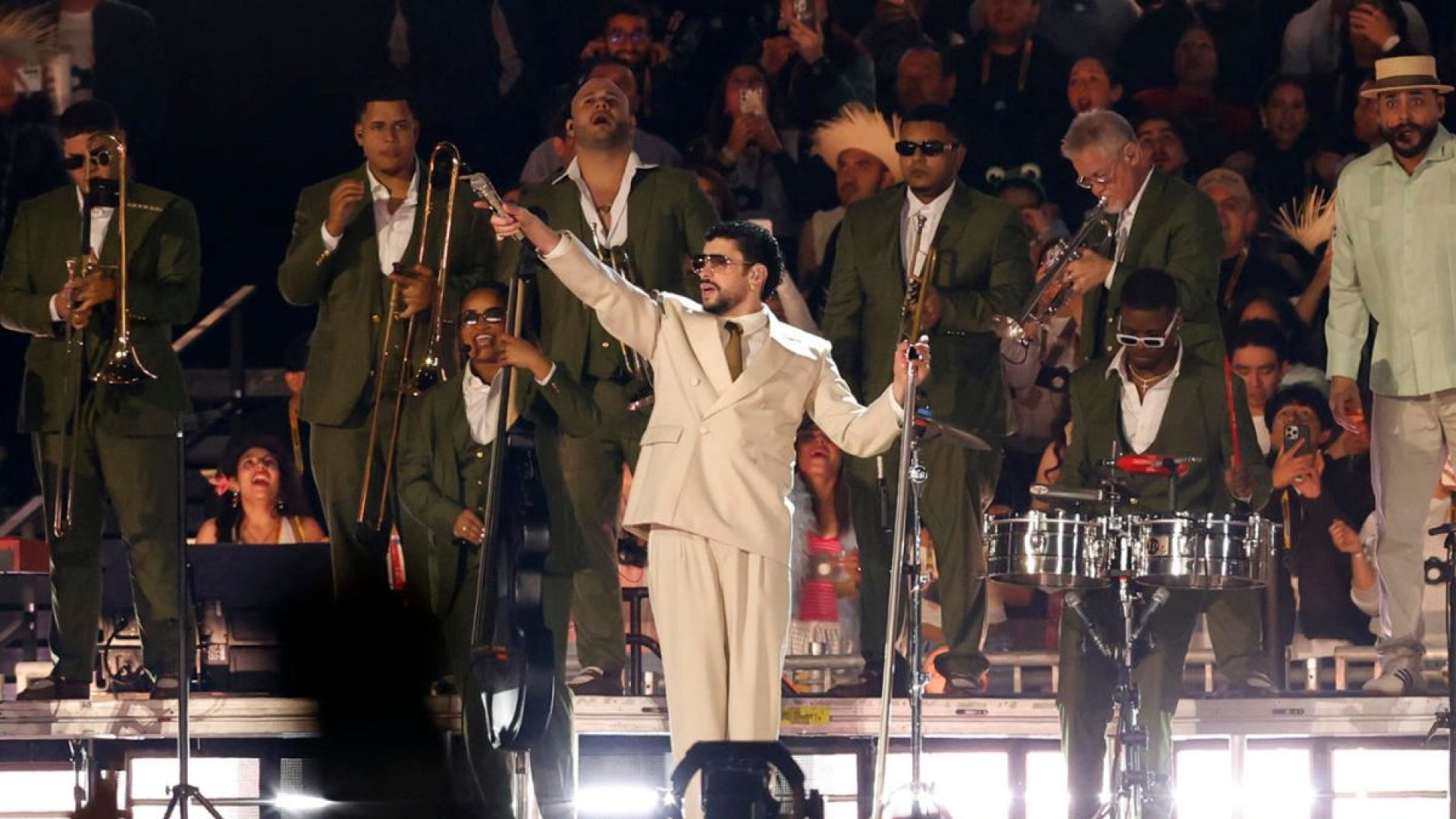 Directivos de la NFL esperan que Bad Bunny “una a la gente” en el Super Bowl