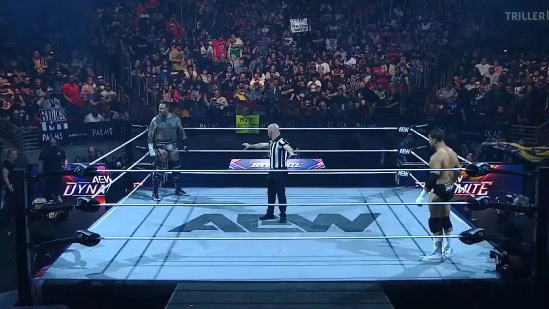 Aficionados de AEW estallan en cánticos de “Fuck ICE” durante función de lucha libre