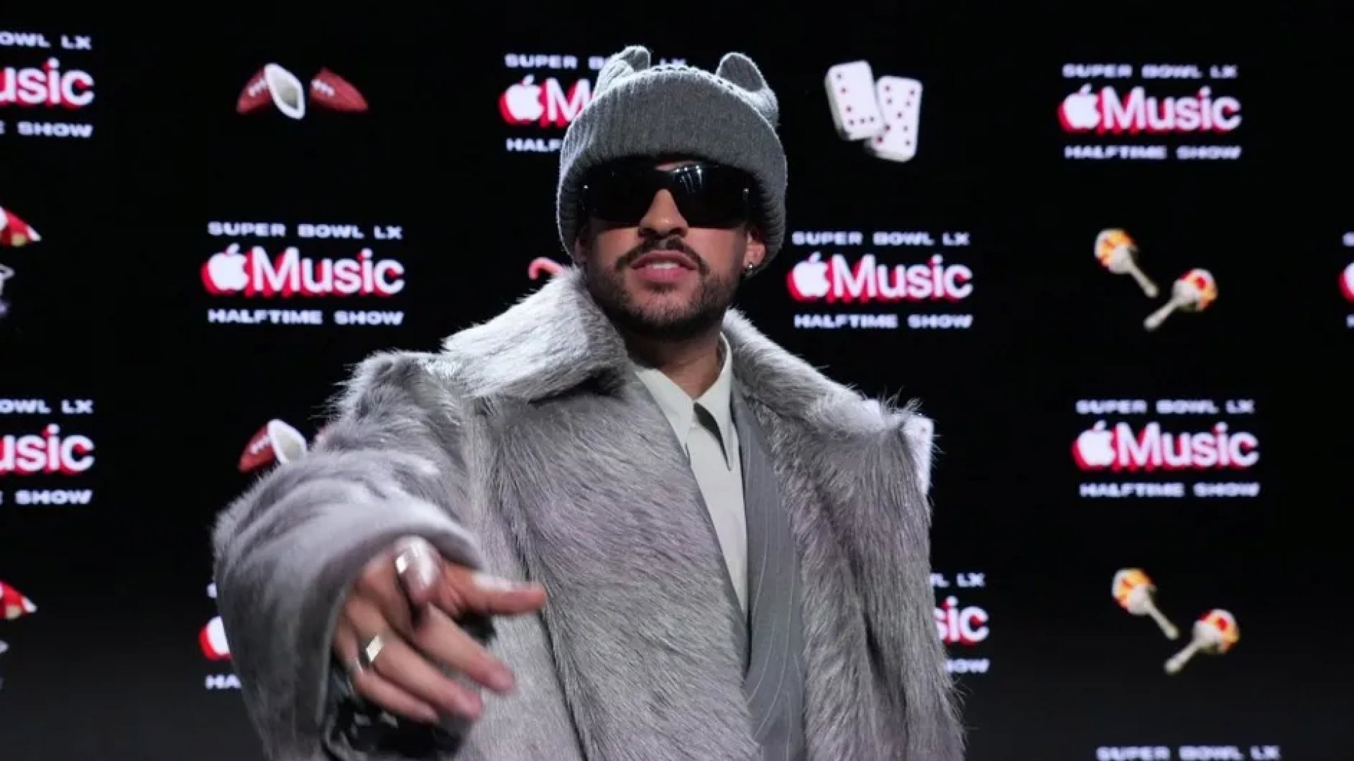 Bad Bunny dice que en el show de medio tiempo del Super Bowl bailarán con o sin saber español