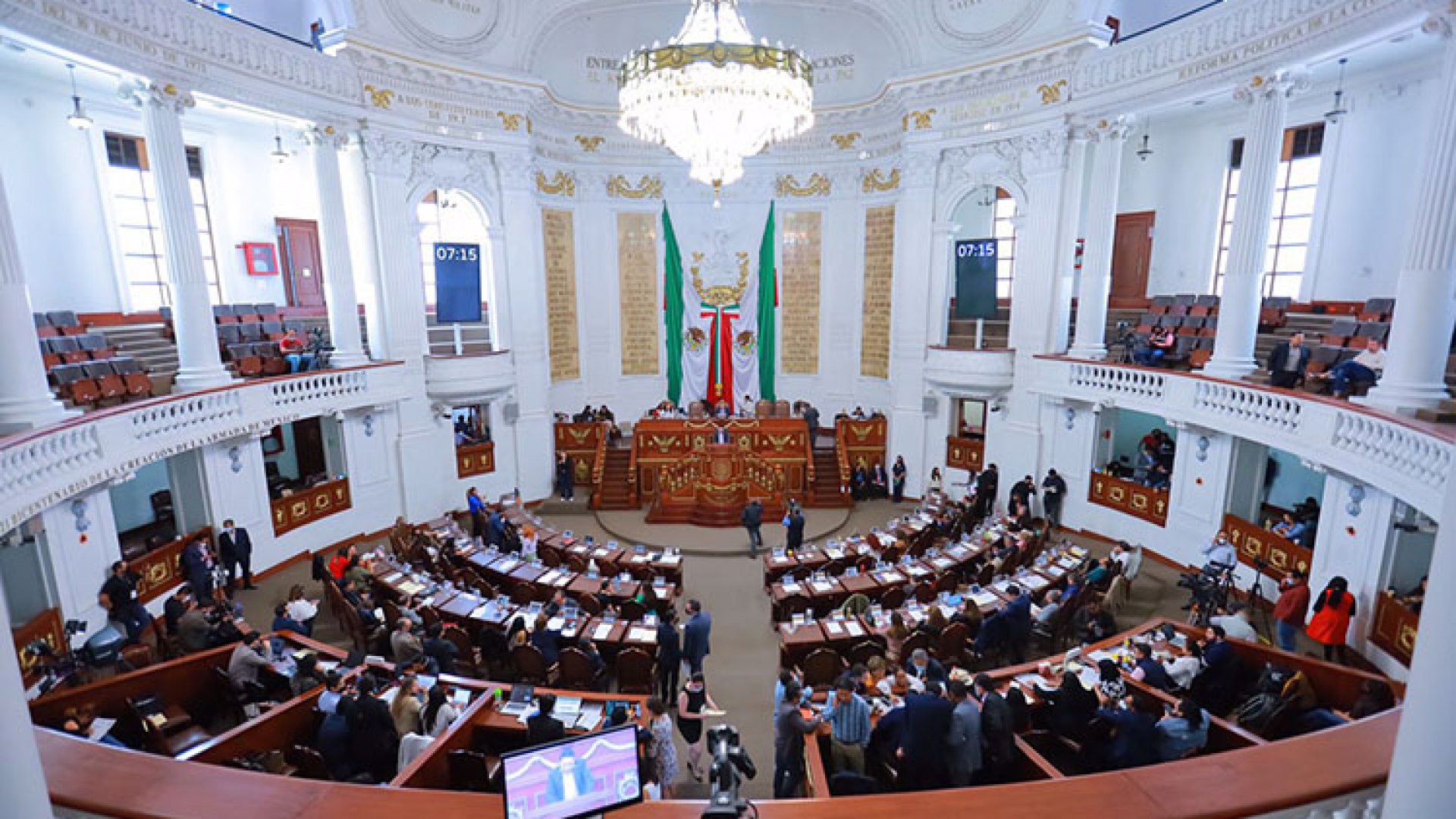 Morena en el Congreso de CDMX pide fijar línea de conducta para diputados que viajen al extranjero