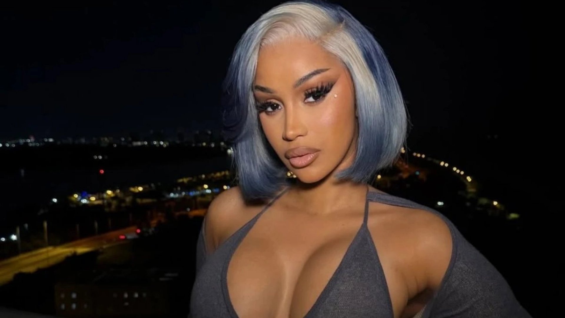 Cardi B respalda a migrantes y lanza mensaje contra el ICE en concierto