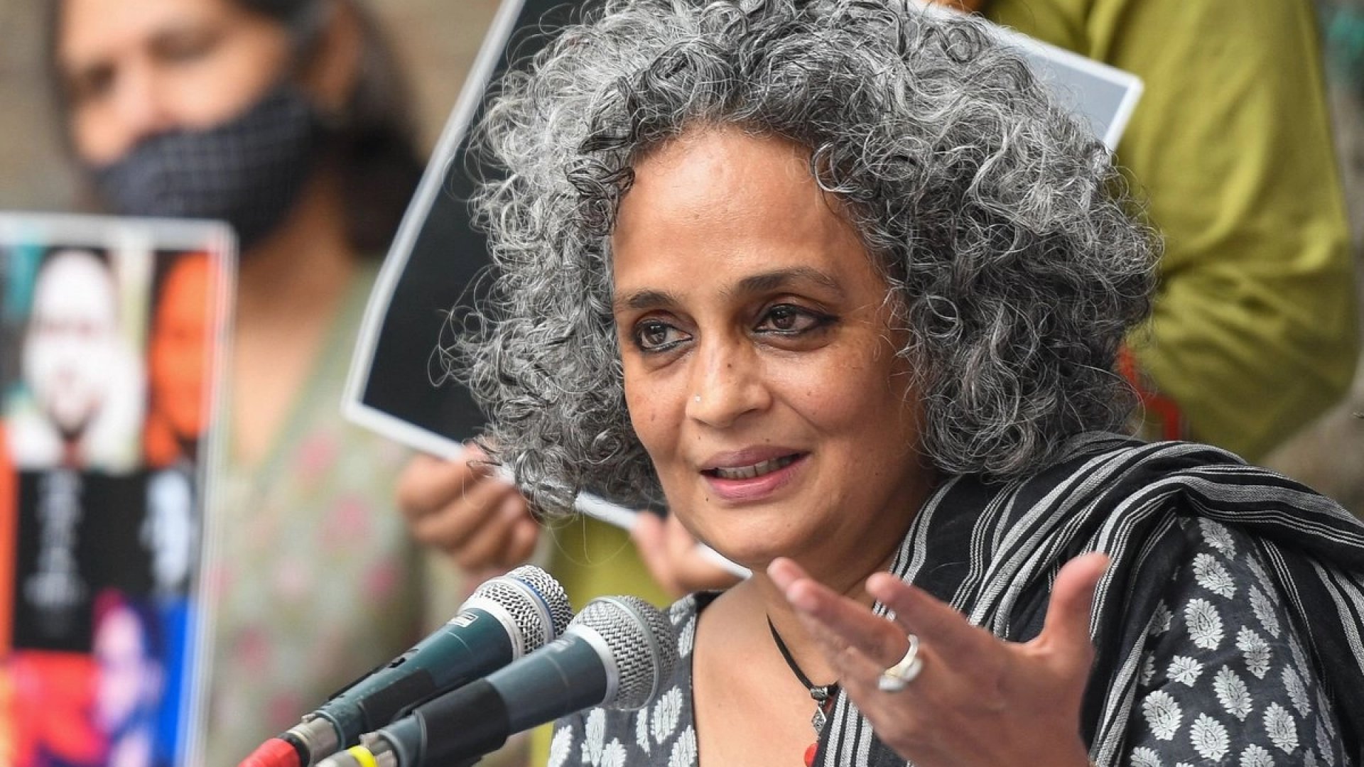 Arundhati Roy cancela su participación en la Berlinale por declaraciones sobre Gaza