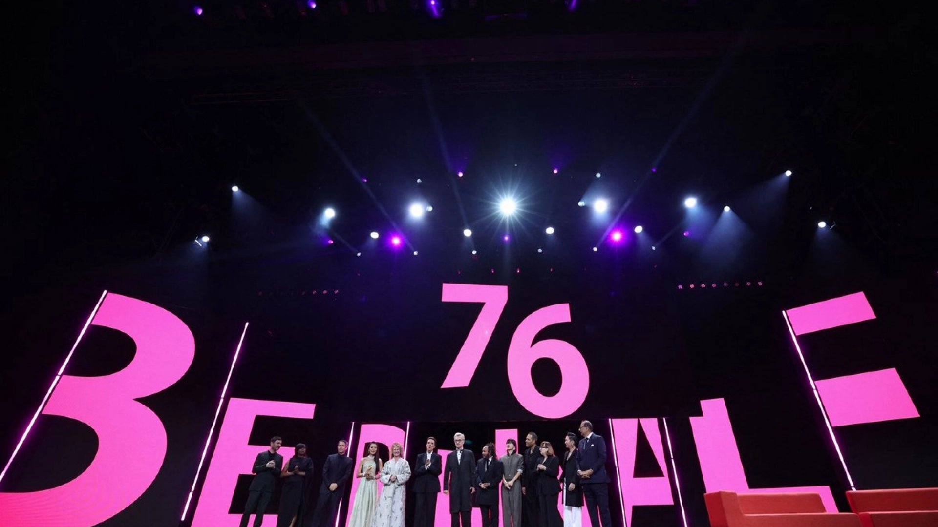 Bardem y decenas de personalidades del cine condenan el “silencio” de la Berlinale sobre Gaza