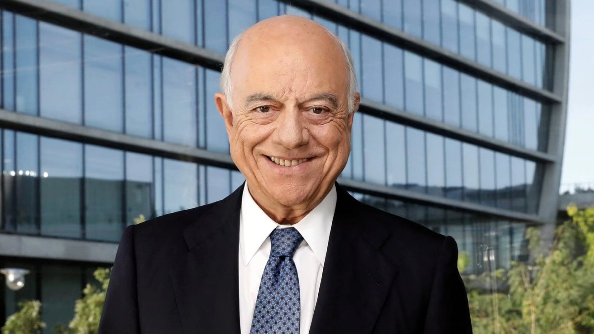 BBVA y su expresidente Francisco González irán a juicio en España por cohecho continuado