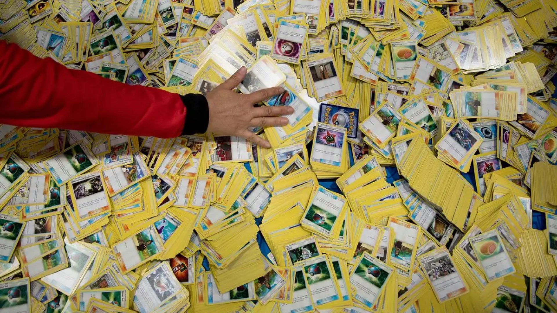 Aumento en el valor de tarjetas Pokémon desata robos en Estados Unidos