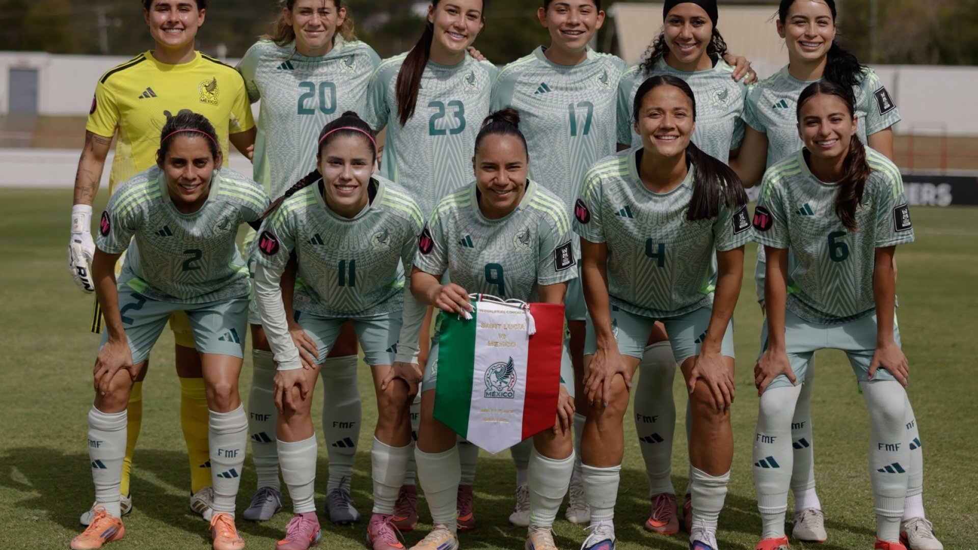 México femenil golea y asegura el liderato del Grupo A en la Concacaf W