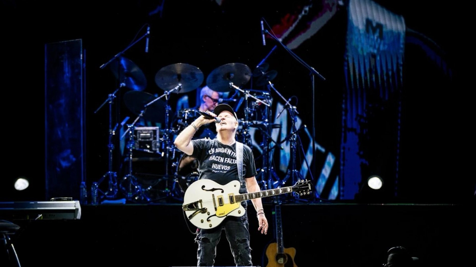 Miguel Mateos critica el uso de la inteligencia artificial en la música y anuncia concierto en México