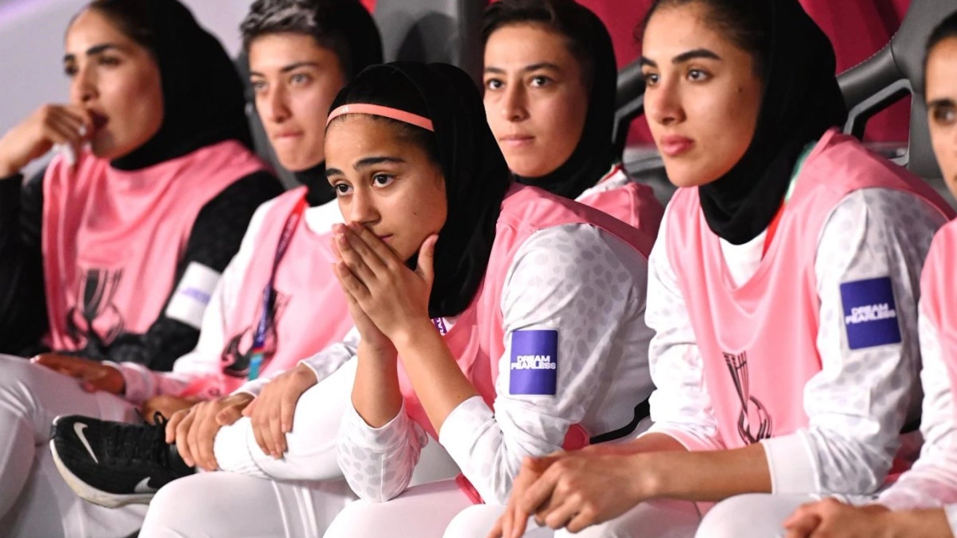 Jugadoras de Irán viven con angustia por conflicto en su país durante torneo en Australia