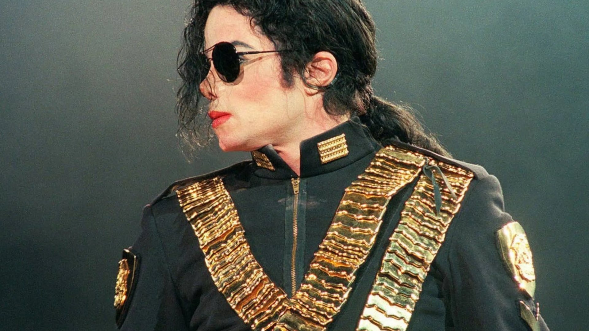 Nueva demanda acusa a Michael Jackson de ser un “depredador infantil en serie”