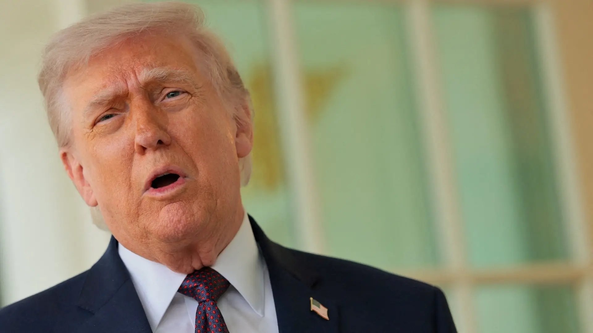 Trump agradece reapertura de Ormuz, pero mantiene bloqueo contra Irán