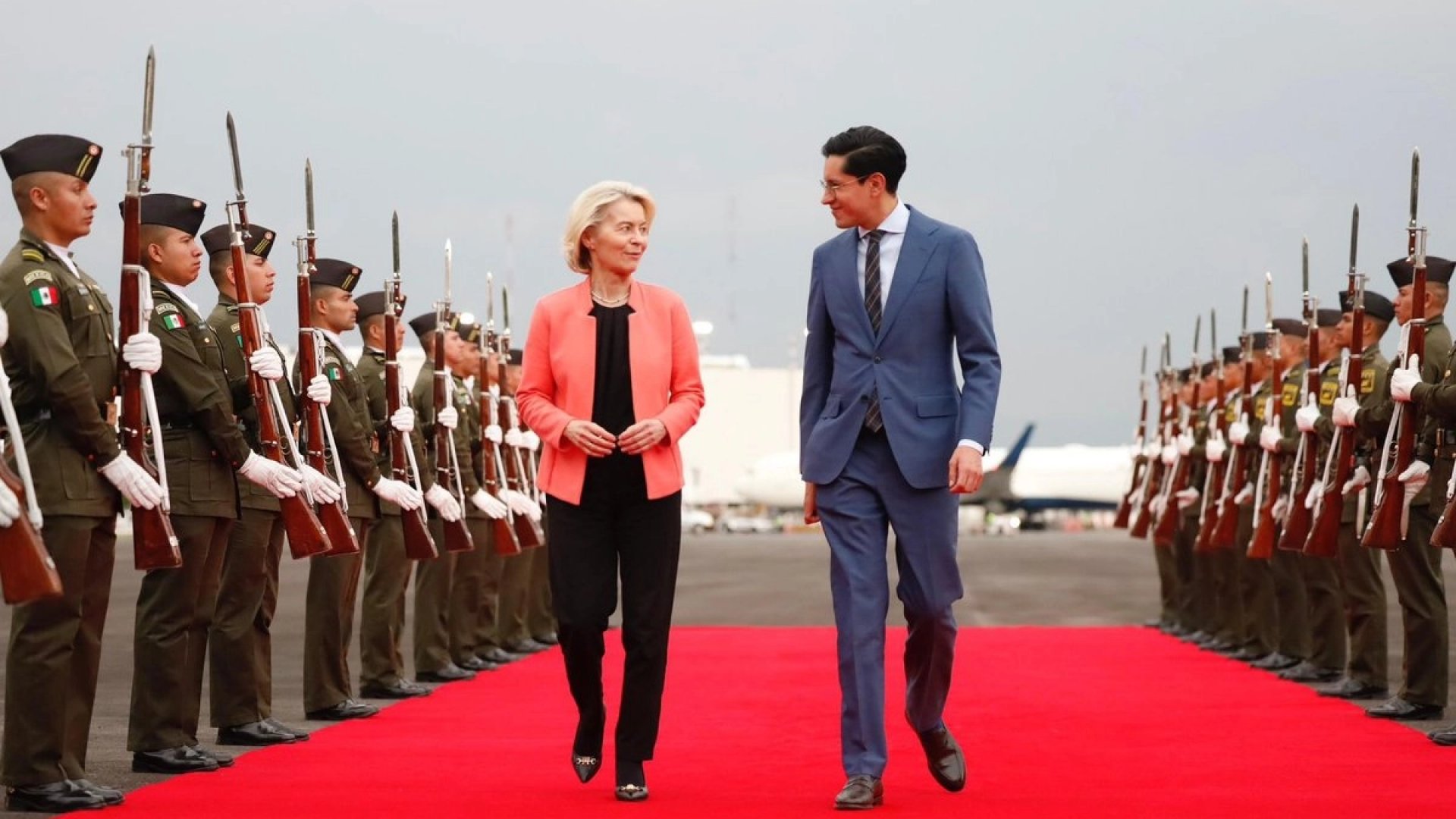 Von der Leyen llega a México para firma de acuerdo con la Unión Europea