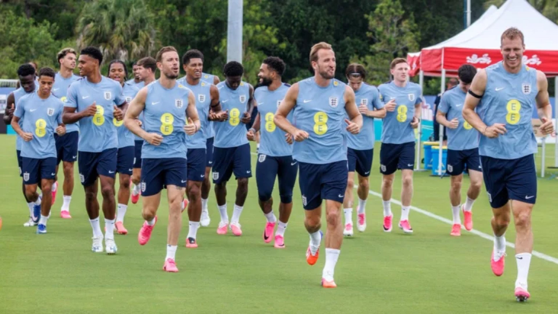 Detienen en EU a dos personas por robo de equipamiento de la selección inglesa de futbol