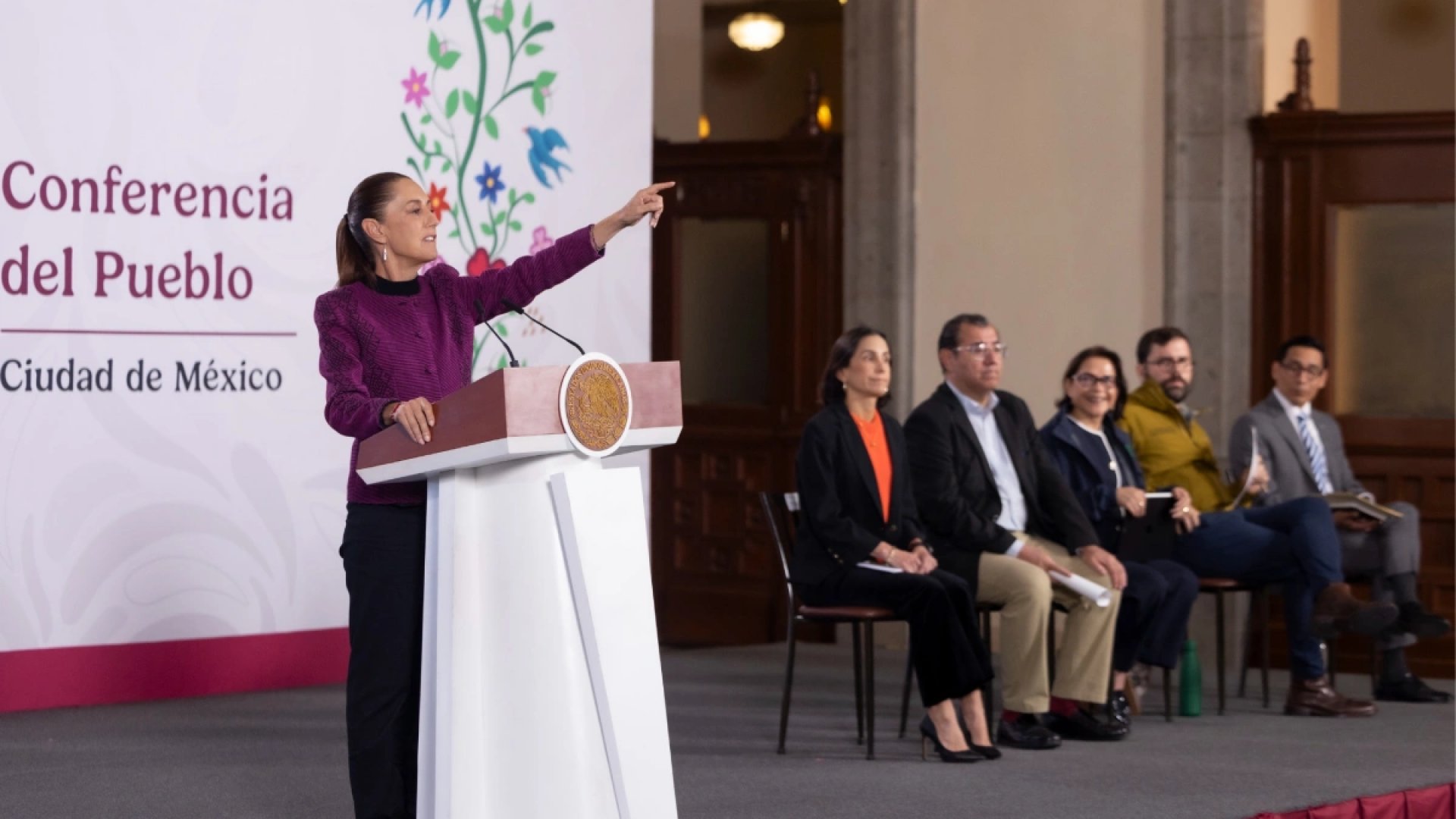 Sheinbaum confirma sanción a Manuela Obrador por insultos contra Trump
