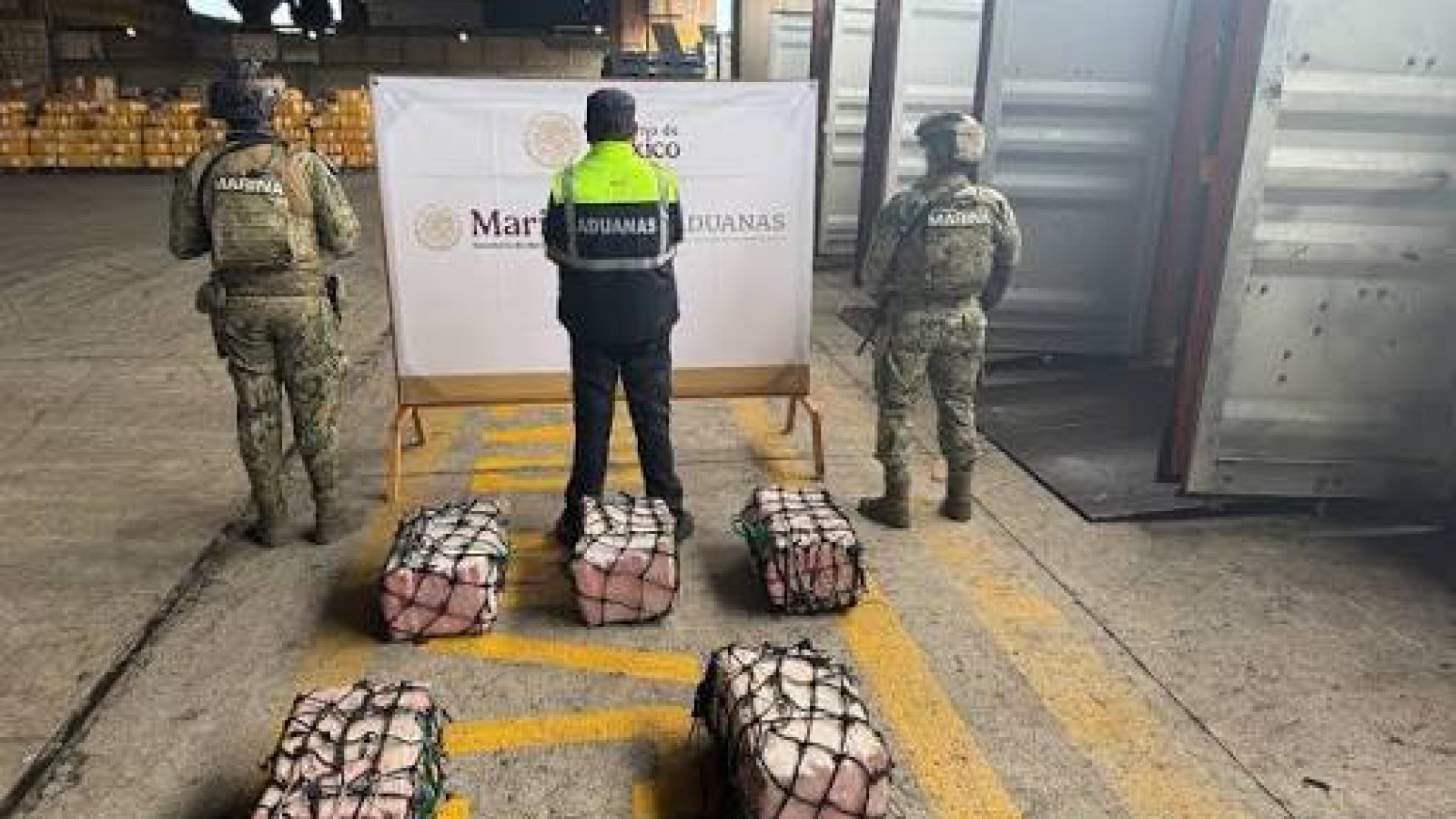 Decomisan 137 kilos de cocaína en aduana de Lázaro Cárdenas; hay cinco detenidos