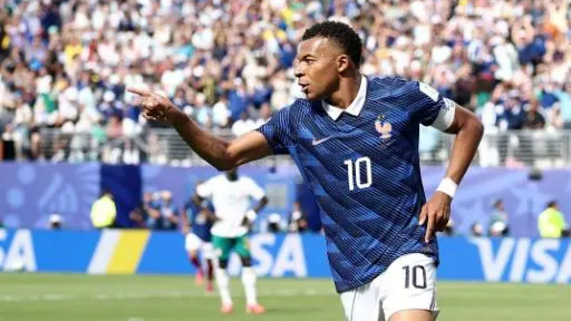 Mbappé responde y va a la caza del 10 argentino