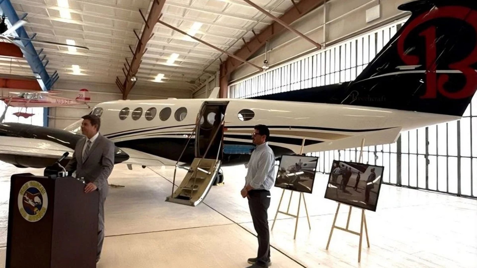FBI dona a museo el avión en el que fue trasladado “El Mayo” Zambada a Estados Unidos