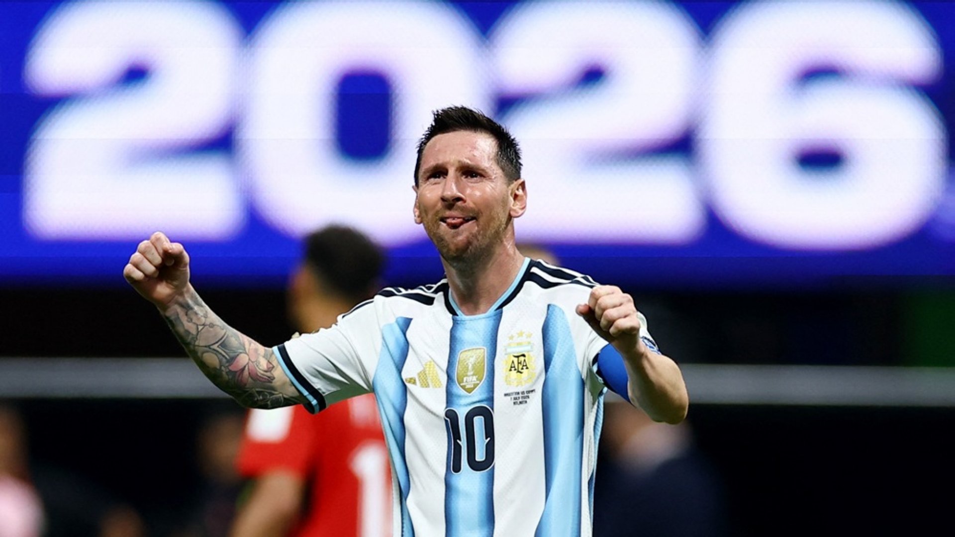 Messi lidera la remontada y Argentina avanza a cuartos del Mundial