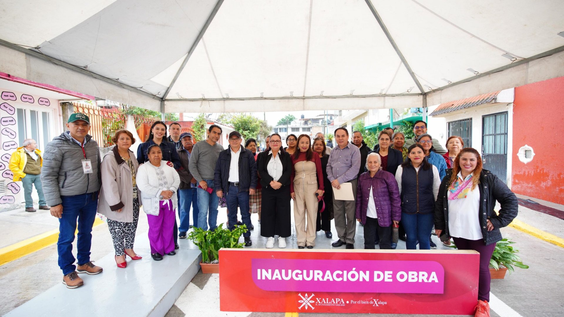 Con recursos propios, entrega Ayuntamiento obras que fortalecen la conectividad y dignifican las colonias