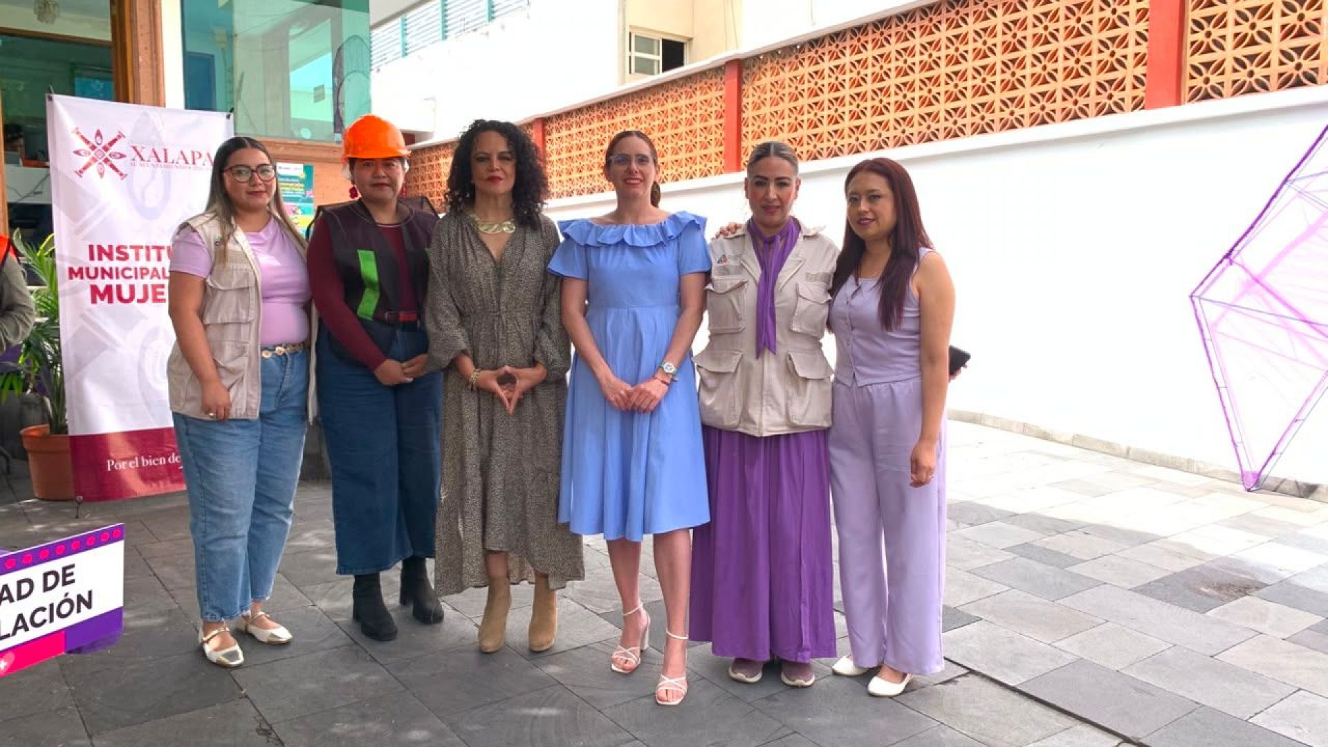 Ayuntamiento de Xalapa acerca servicios de salud a mujeres con discapacidad y cuidadoras