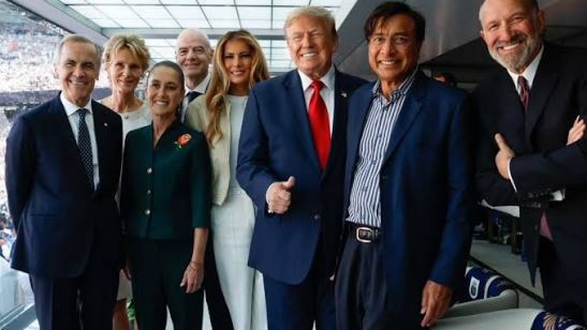 Sheinbaum aborda con Trump y Carney negociaciones del T-MEC durante la final del Mundial