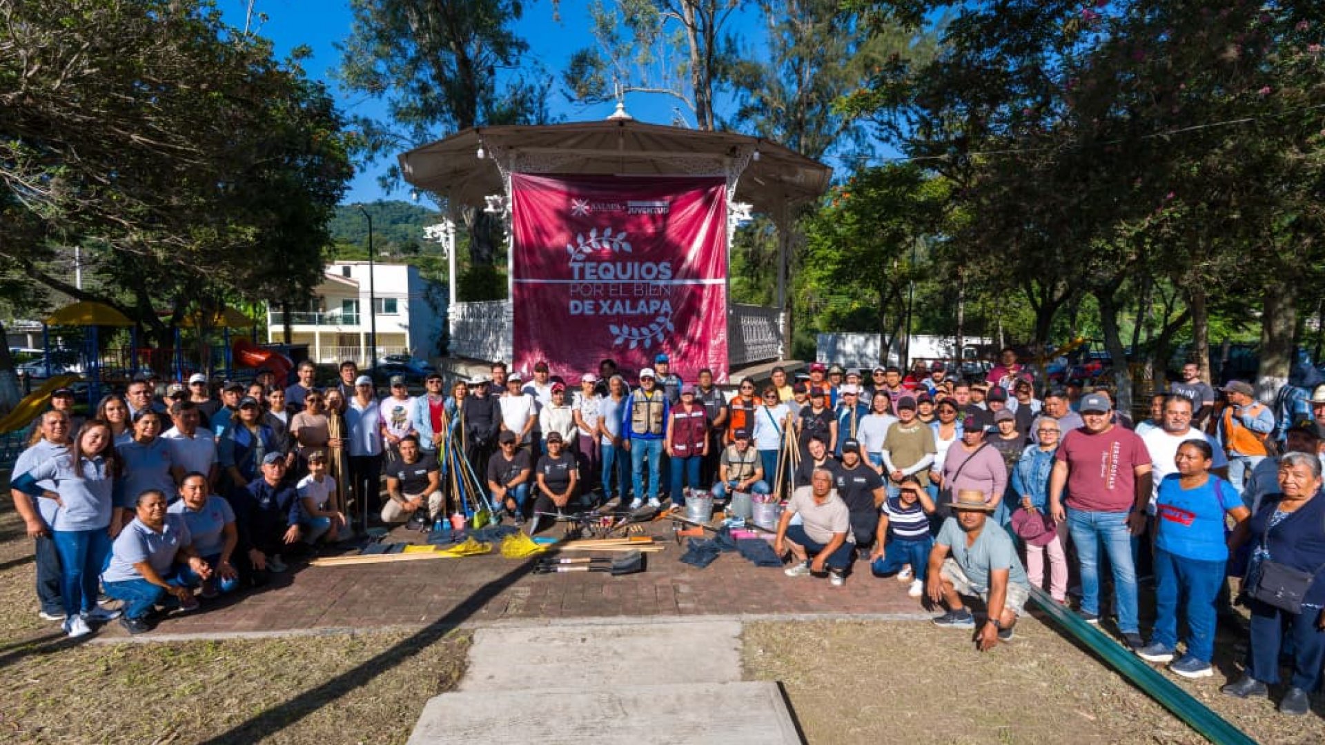 Daniela Griego reafirma apoyo a las congregaciones y encabeza jornada de Tequio en Xalapa