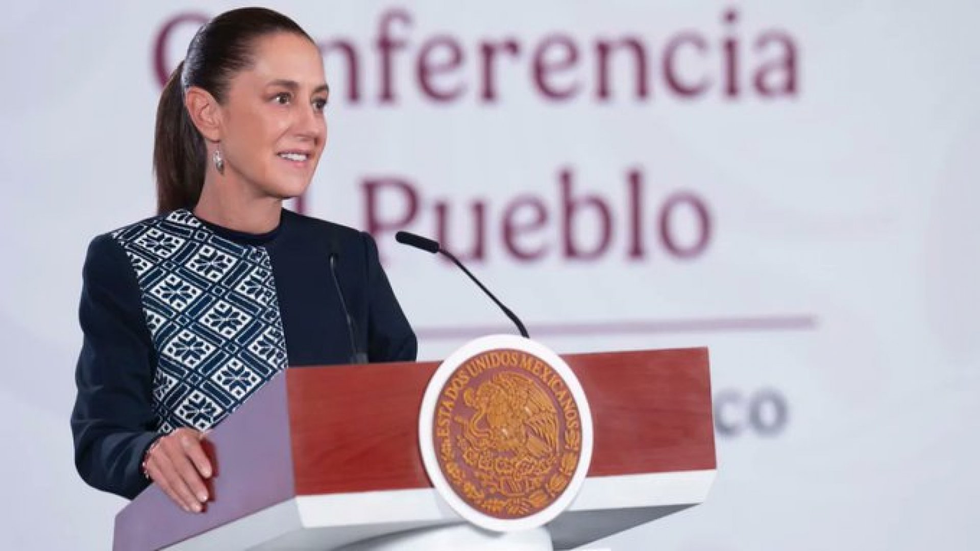 Sheinbaum anuncia decreto para reforzar la transparencia en la administración pública