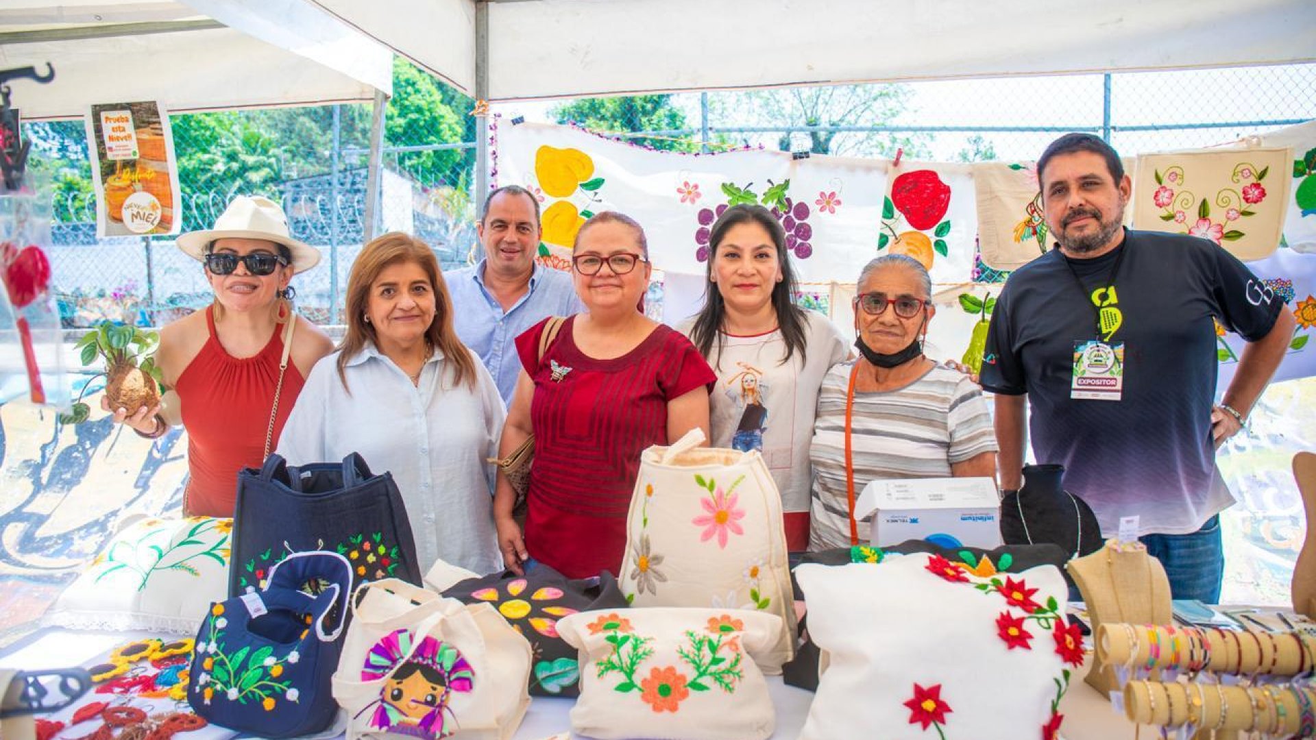 Ayuntamiento invita a disfrutar la tercera edición del Mercadito Bicentenario