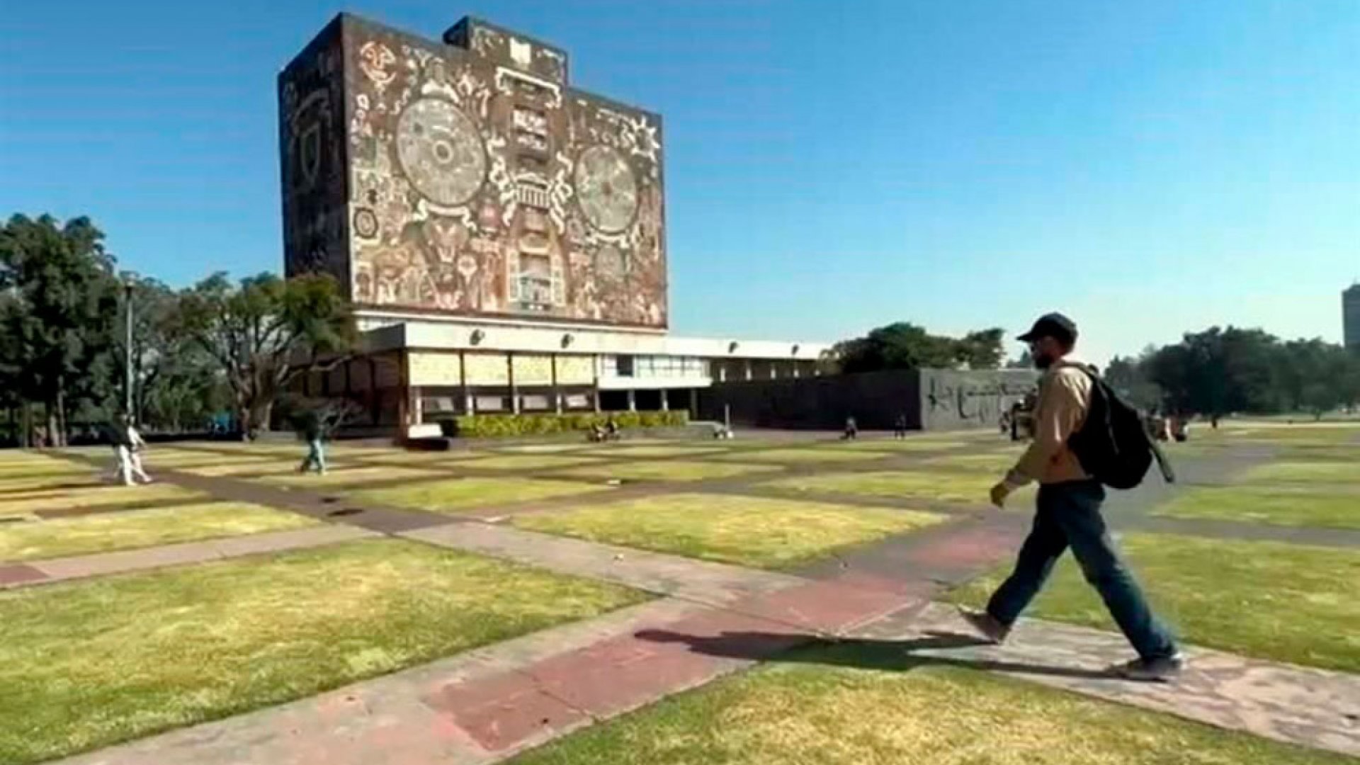 UNAM rescinde contrato con empresa encargada del examen virtual tras anomalías