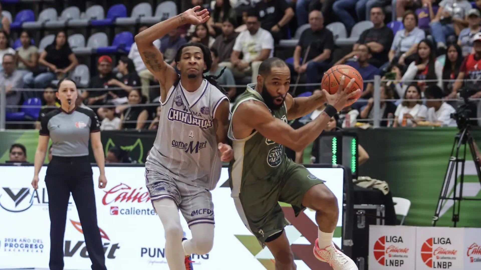 Lobos Puebla toma confianza tras barrer a Dorados