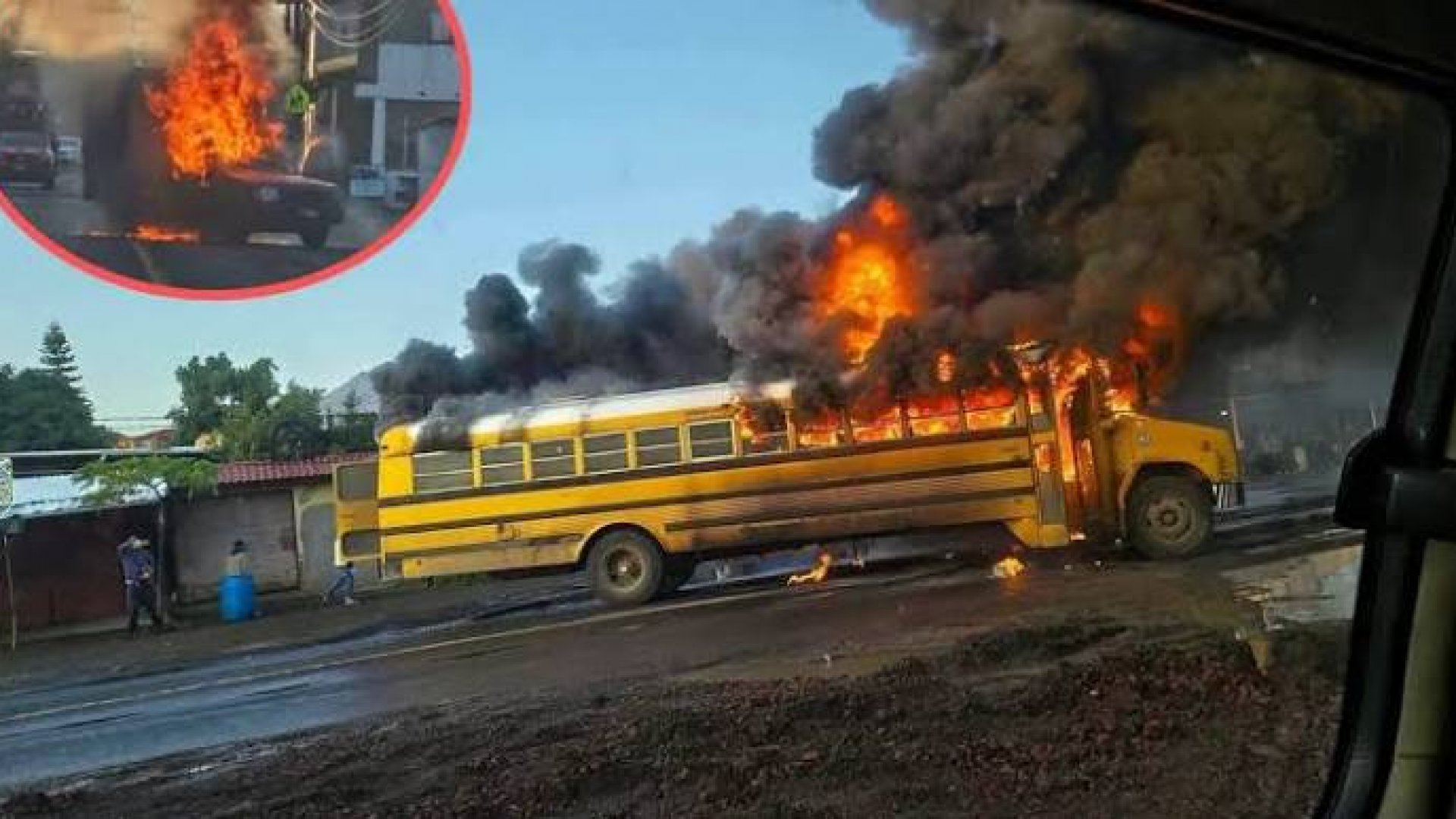 Bloqueos y vehículos incendiados paralizan carreteras de Michoacán tras operativo contra el CJNG