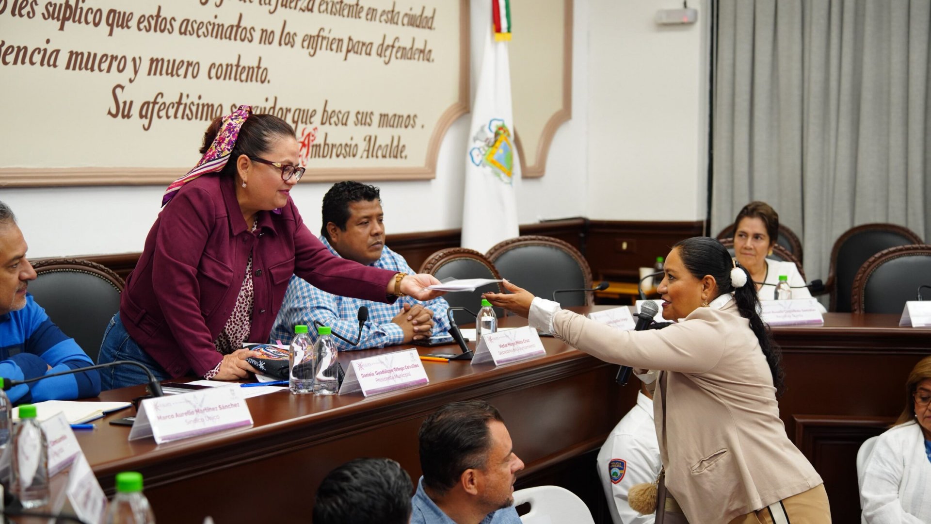 Día del Pueblo permite atender más de mil 800 peticiones ciudadanas en Xalapa