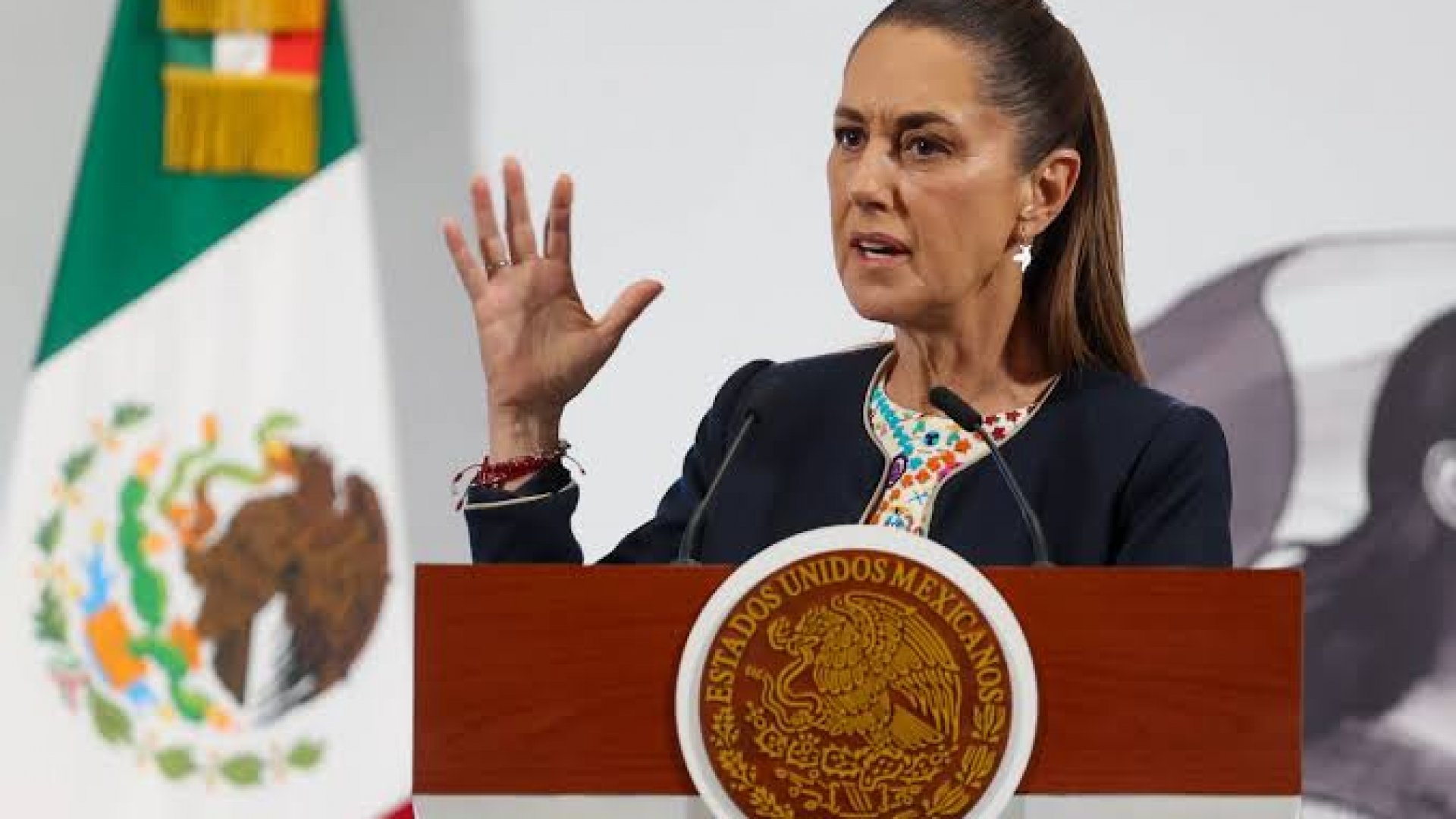Gobierno de Sheinbaum suspende permisos aduanales por huachicol y otras irregularidades