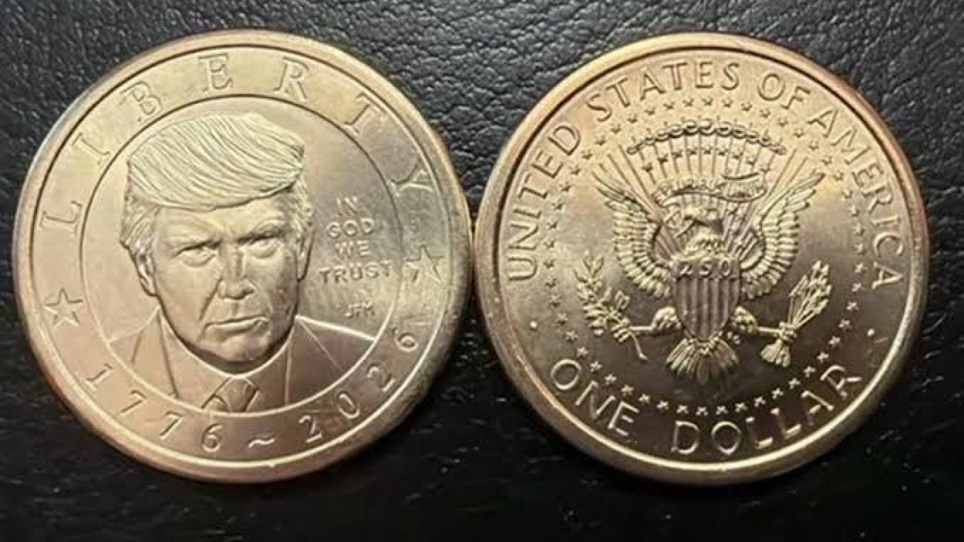 Tesoro de EU emite moneda de un dólar con el rostro de Trump