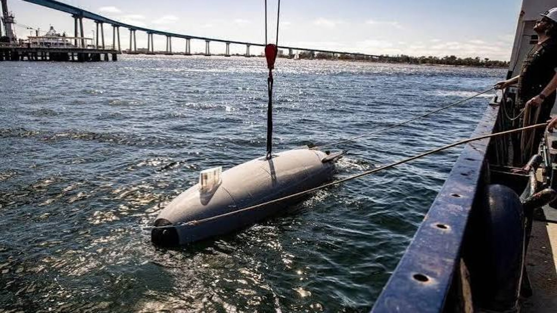 Irán afirma haber capturado submarino no tripulado de Estados Unidos