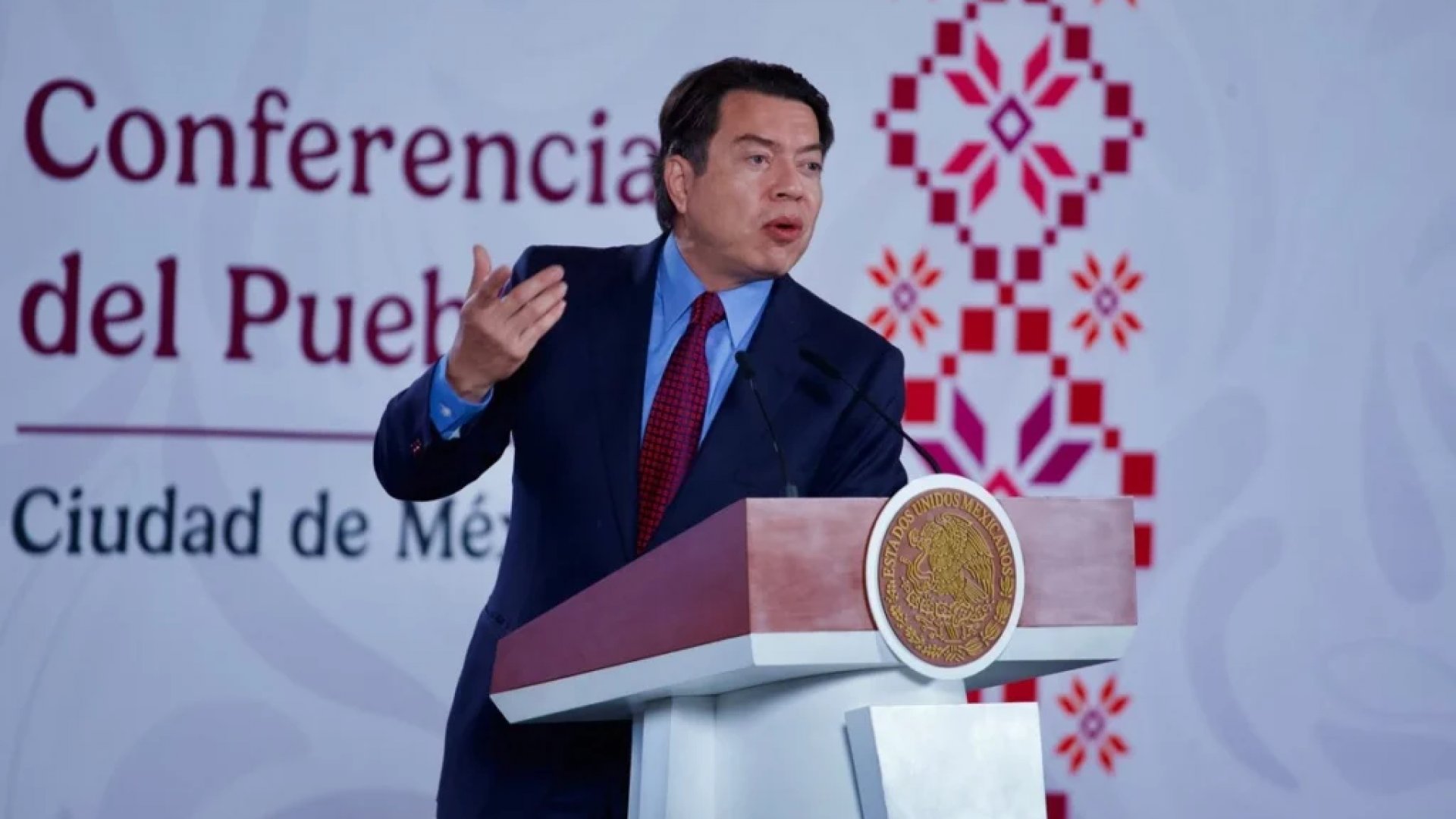 SEP avanza en regulación del uso de celulares en escuelas