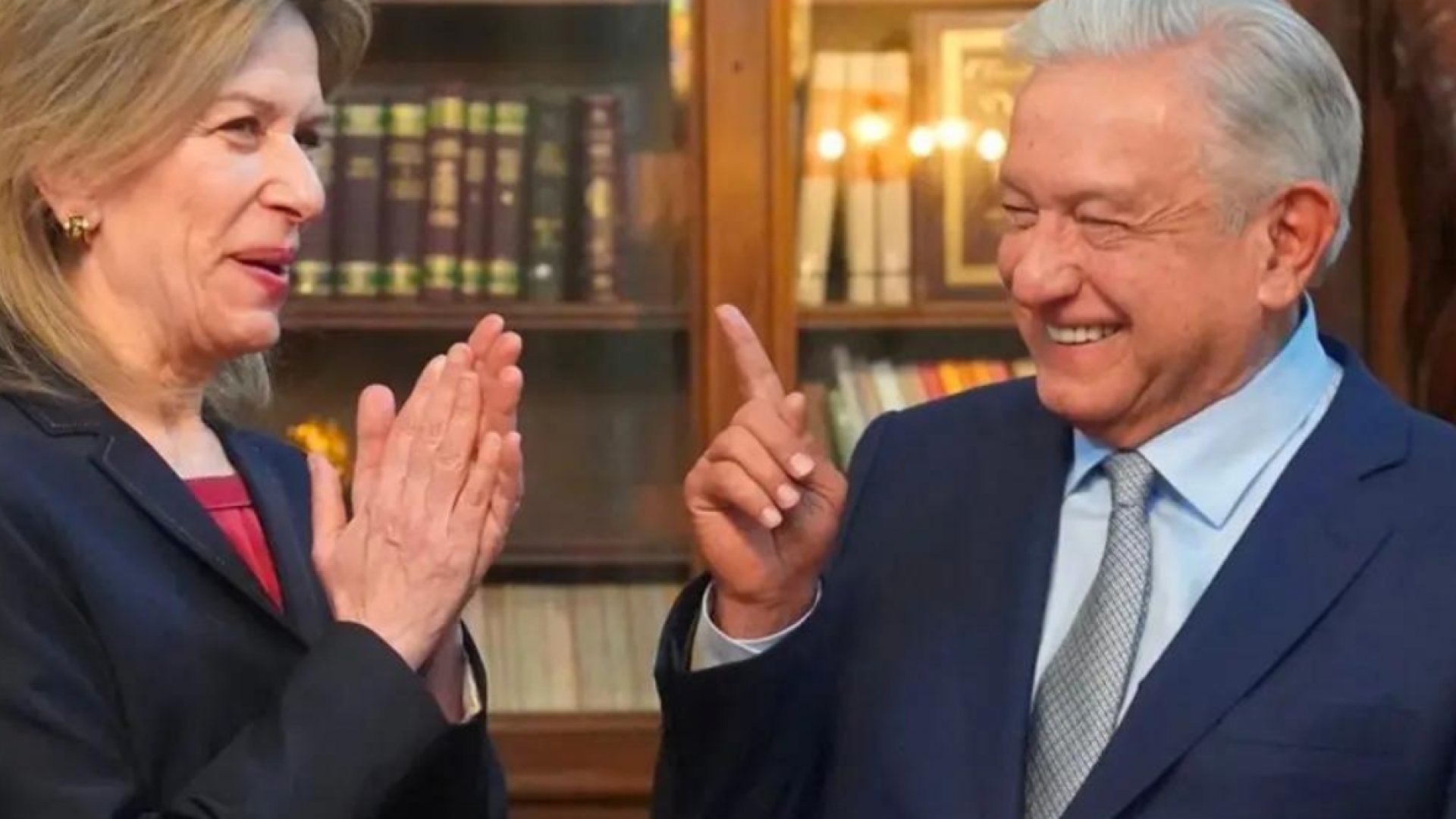 AMLO se reúne con asesora de seguridad de la Casa Blanca para tratar tema migratorio