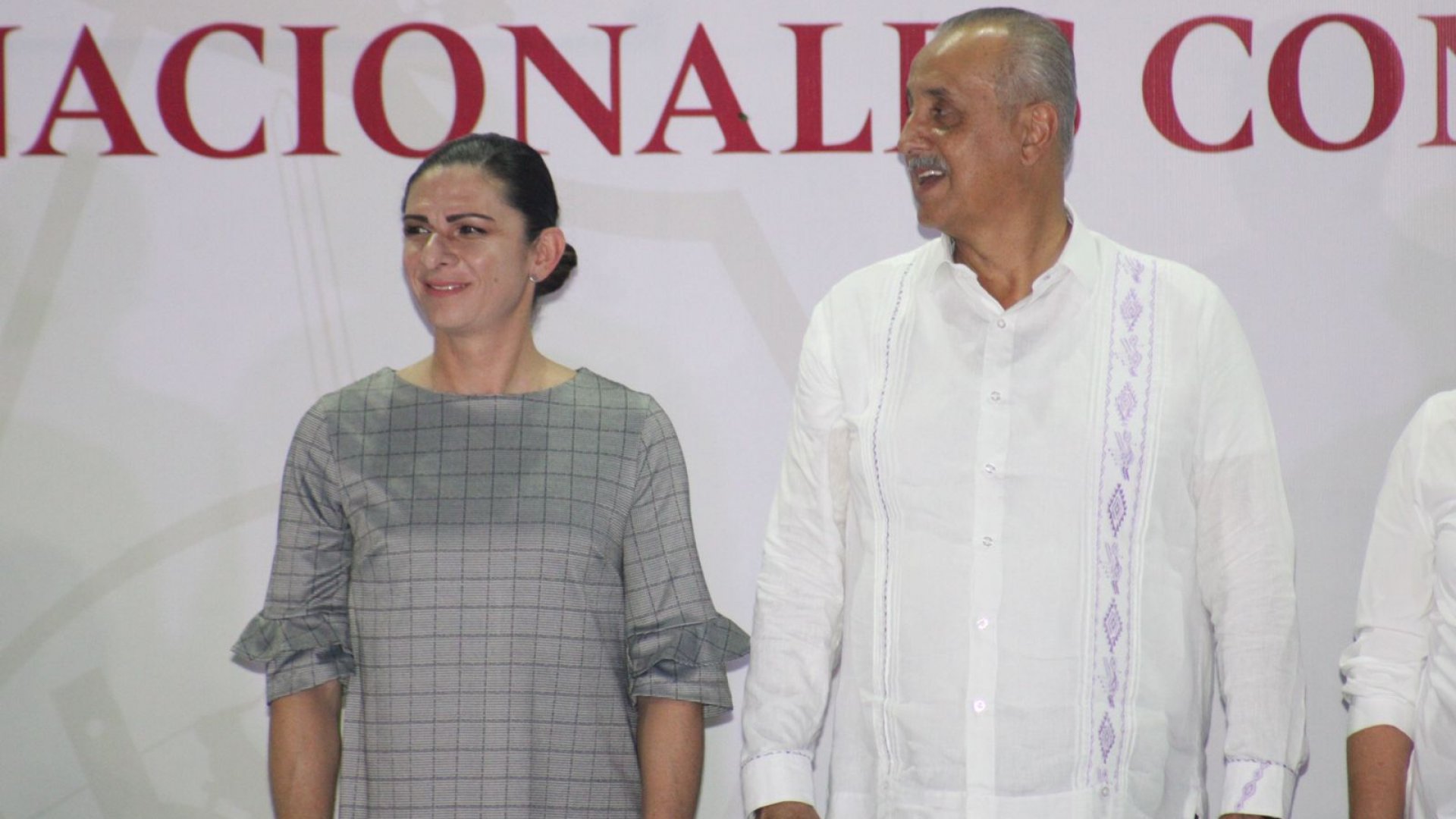 Ana Guevara a nadadoras: "Si tienen conflictos con los calzones, que se los quiten"