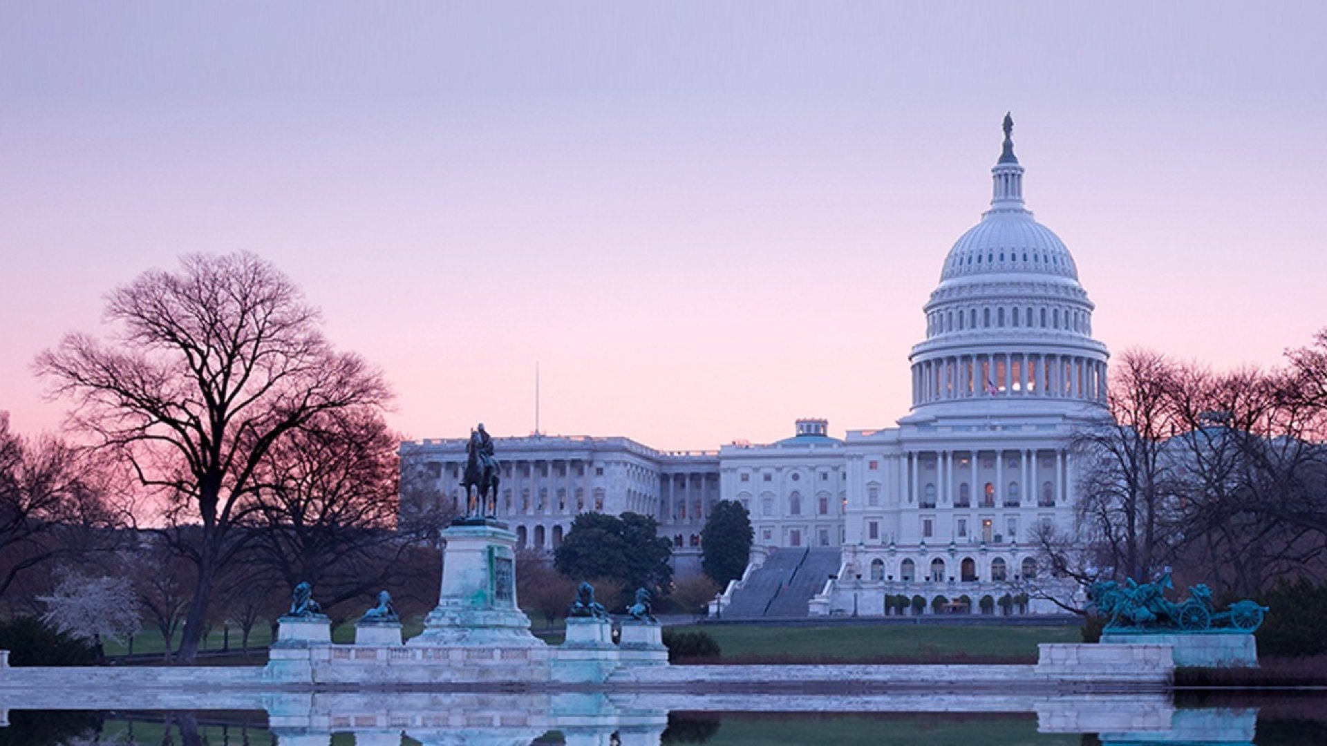Senado de Estados Unidos aprueba subir techo de deuda
