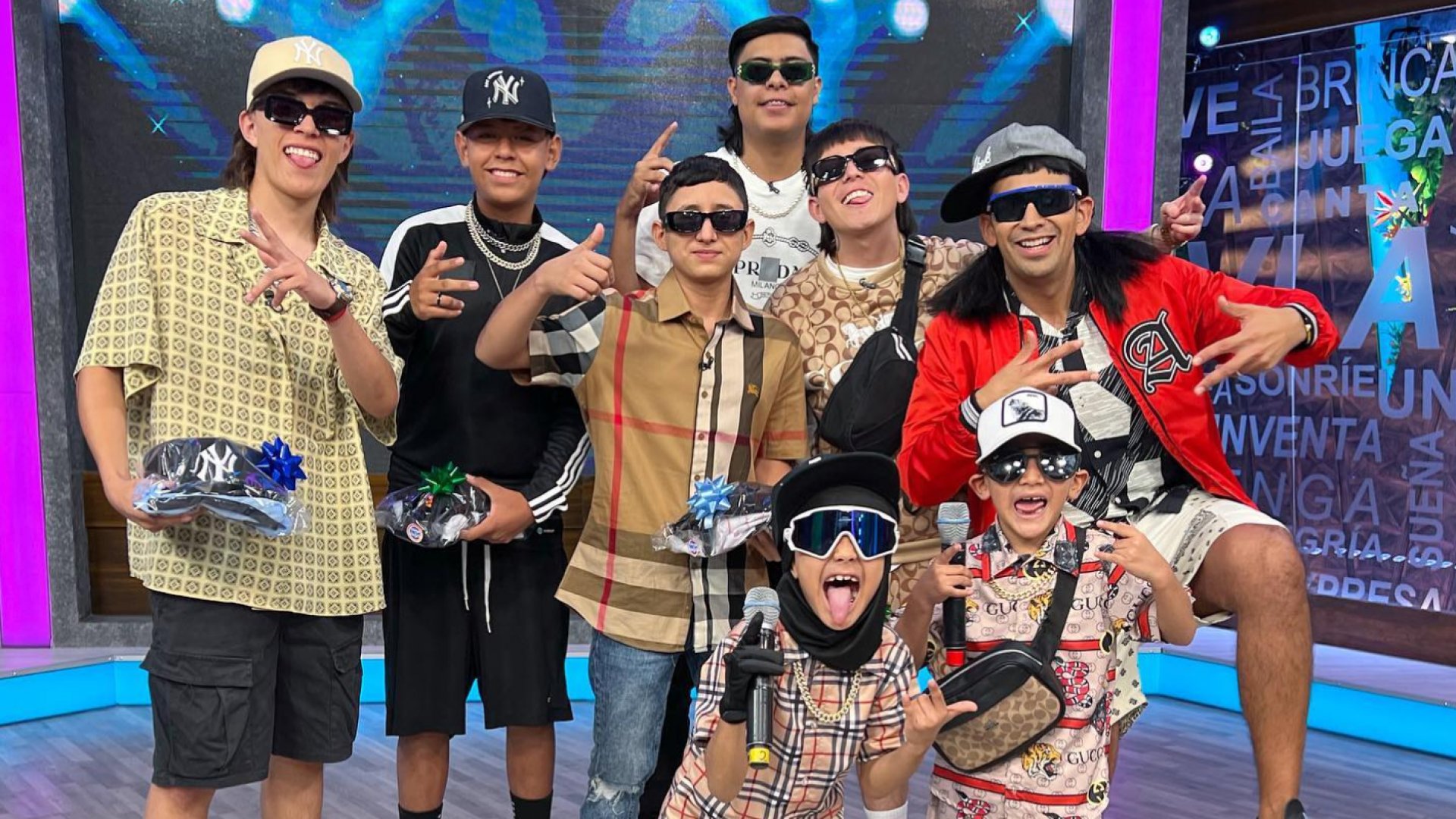 Critican a "Venga la Alegría" por concurso en el que niños imitan a Peso Pluma
